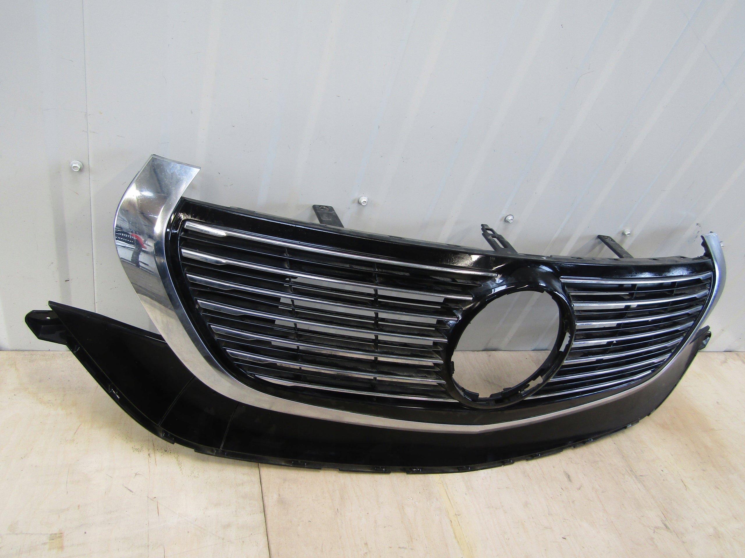 Kühlergrill Mercedes EQC N293 FRONTGRILL A2938881800 Kühlergitter