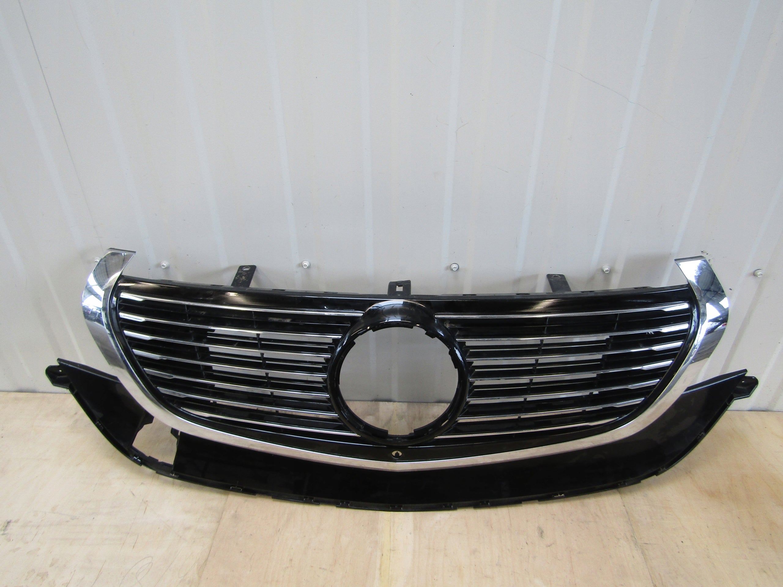 Kühlergrill Mercedes EQC N293 FRONTGRILL A2938881800 Kühlergitter