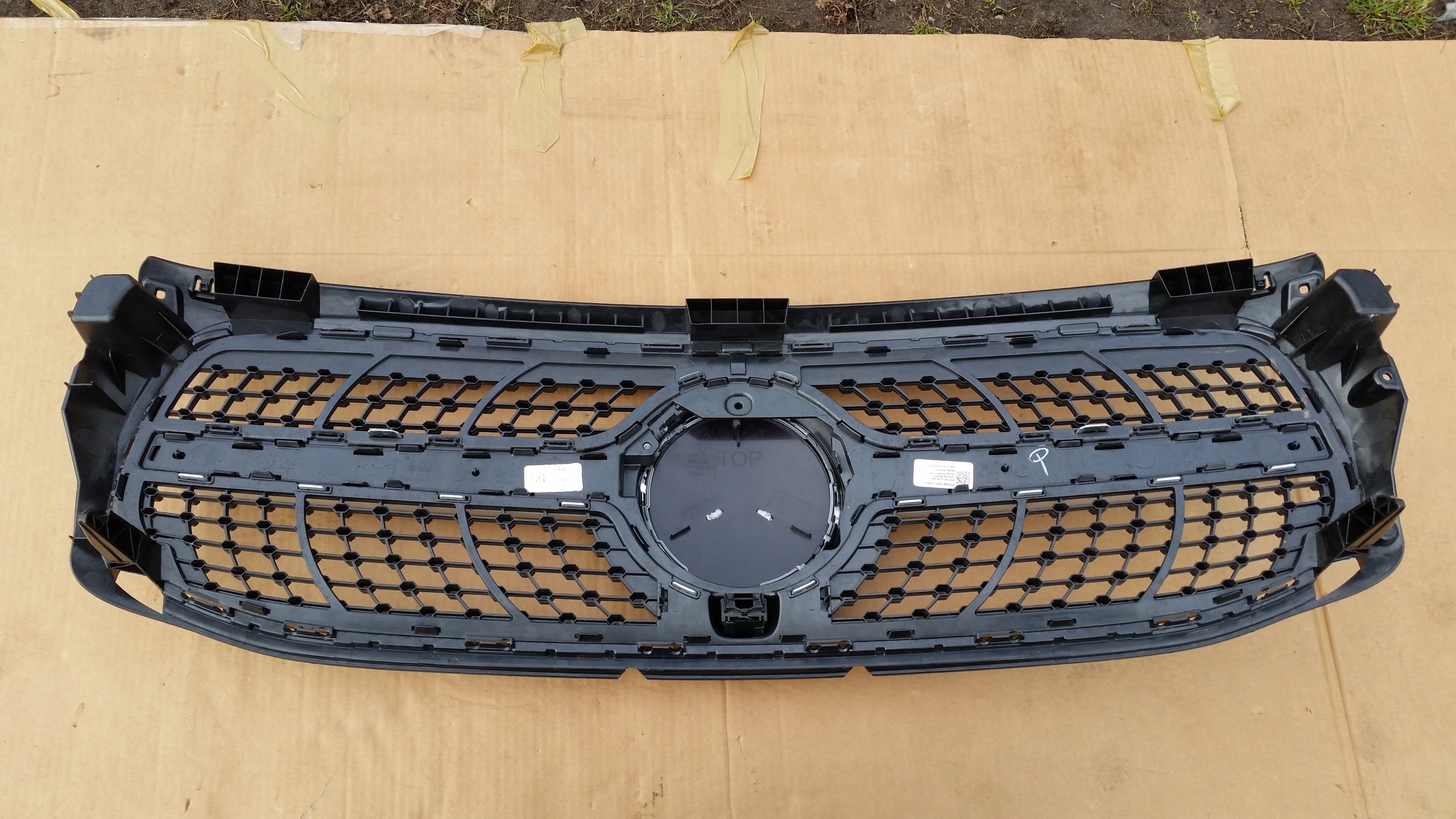 Kühlergrill Mercedes X247 A247 FRONTGRILL Kühlergitter