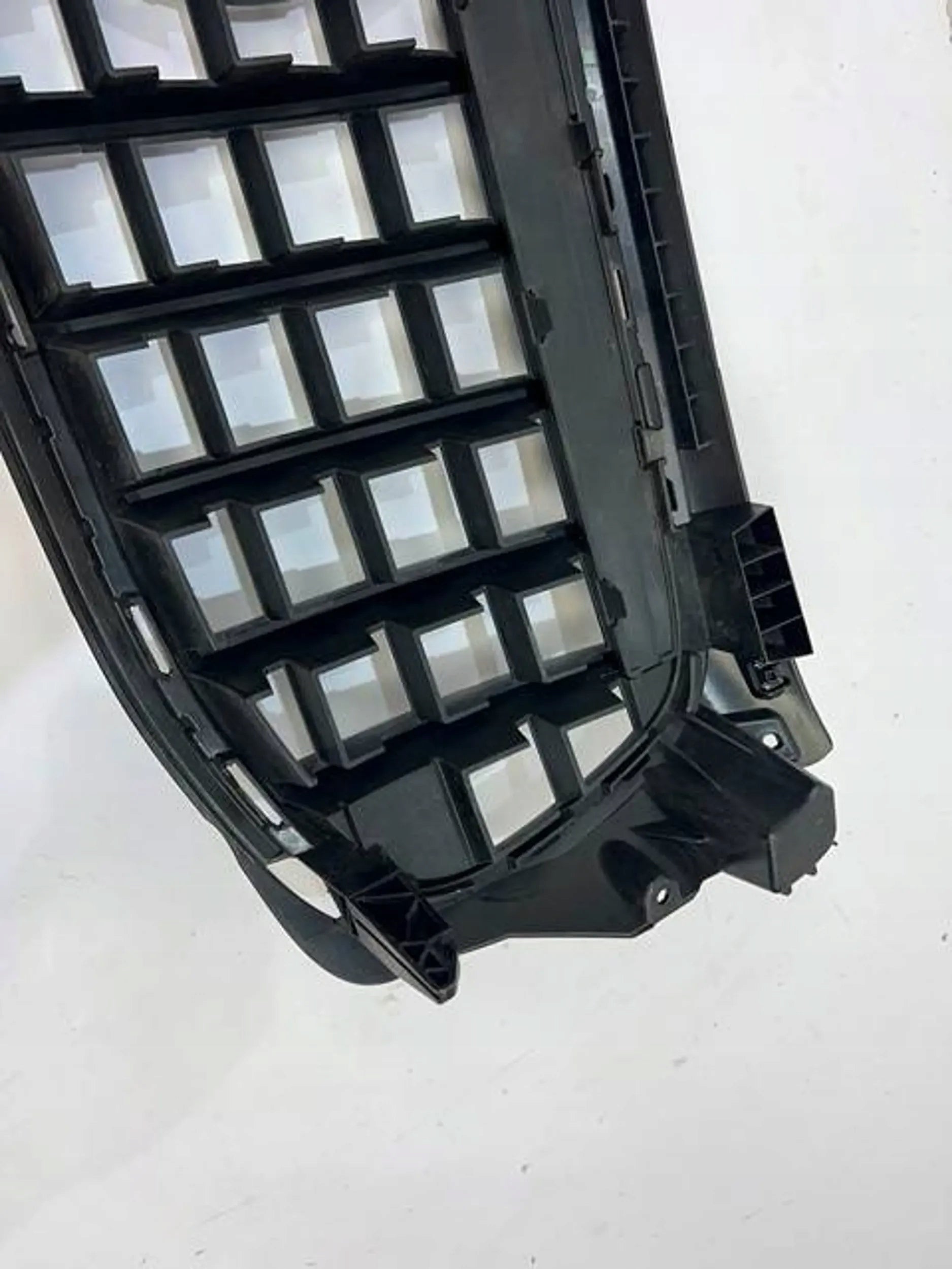 Kühlergrill Mercedes A247 X247 FRONTGRILL A2478883500 Kühlergitter