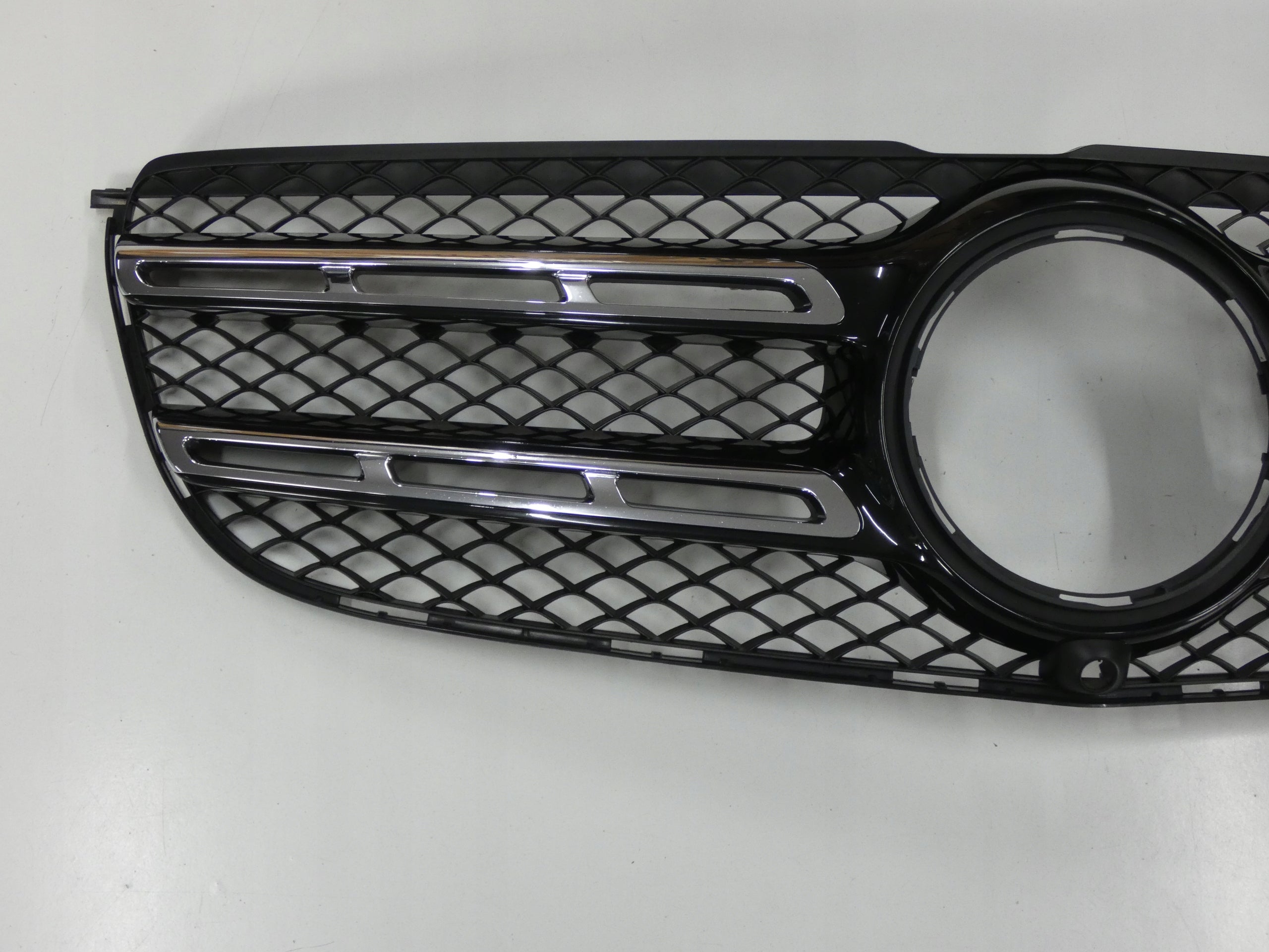 Kühlergrill Mercedes GLS W166 A166 FRONTGRILL A1668880460 Kühlergitter