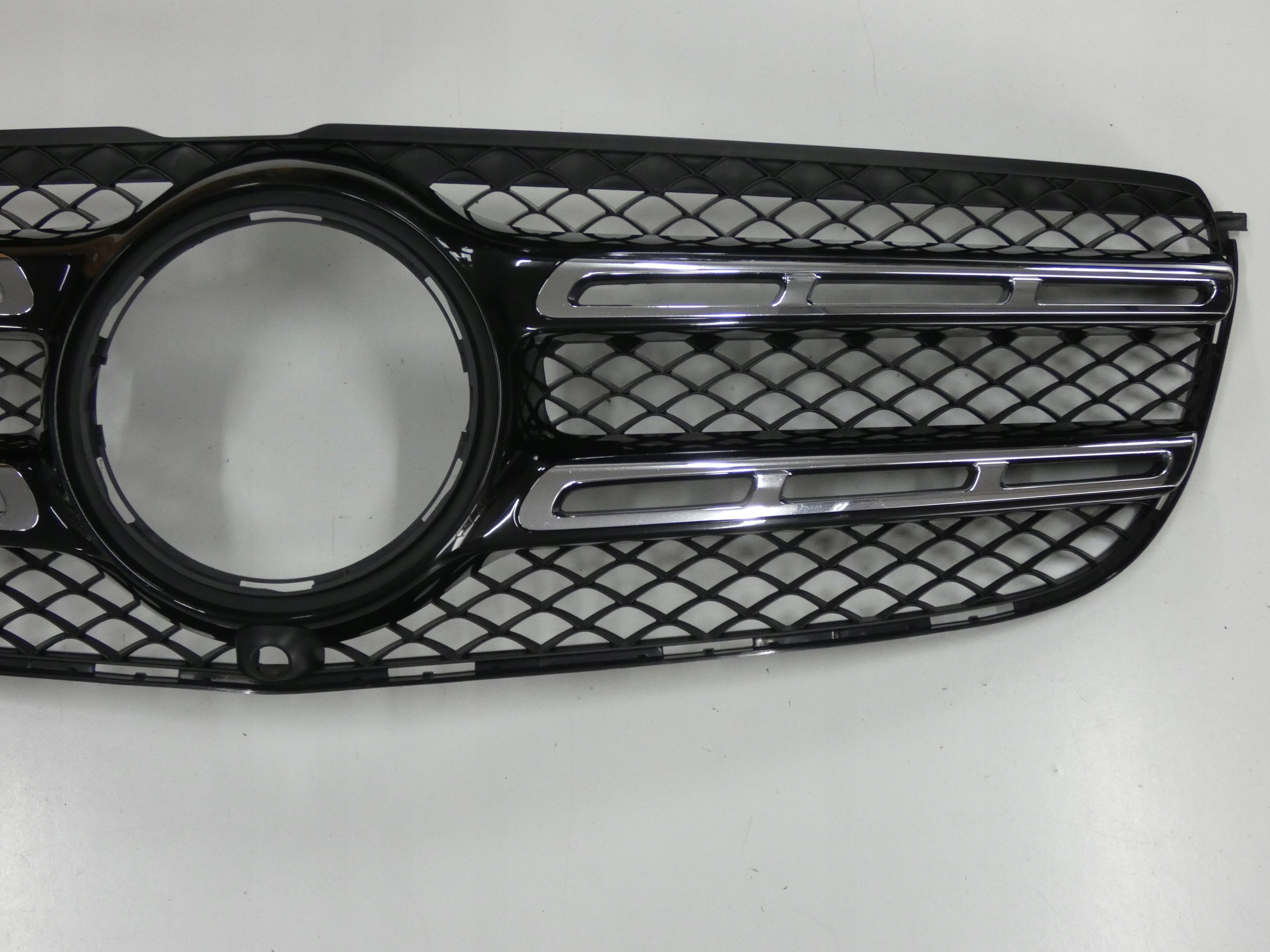 Kühlergrill Mercedes GLS W166 A166 FRONTGRILL A1668880460 Kühlergitter