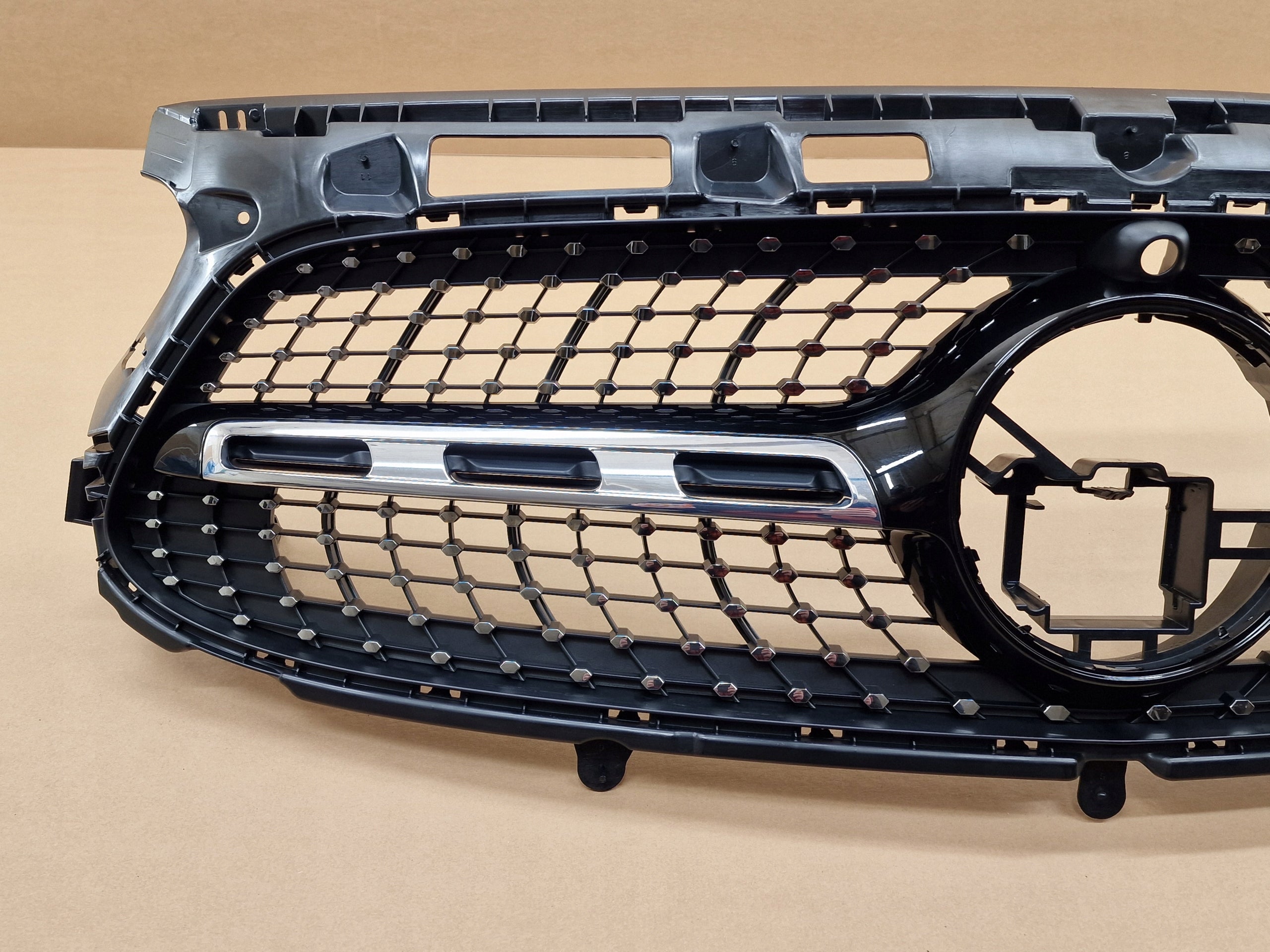 Kühlergrill Mercedes GLA H247 FRONTGRILL A2478884001 Kühlergitter