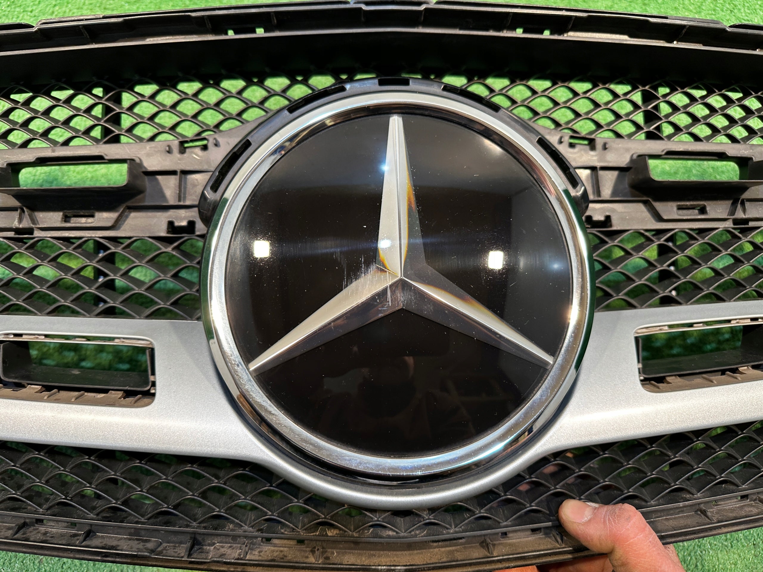 Kühlergrill Mercedes GLA 156 W156 FRONTGRILL Kühlergitter