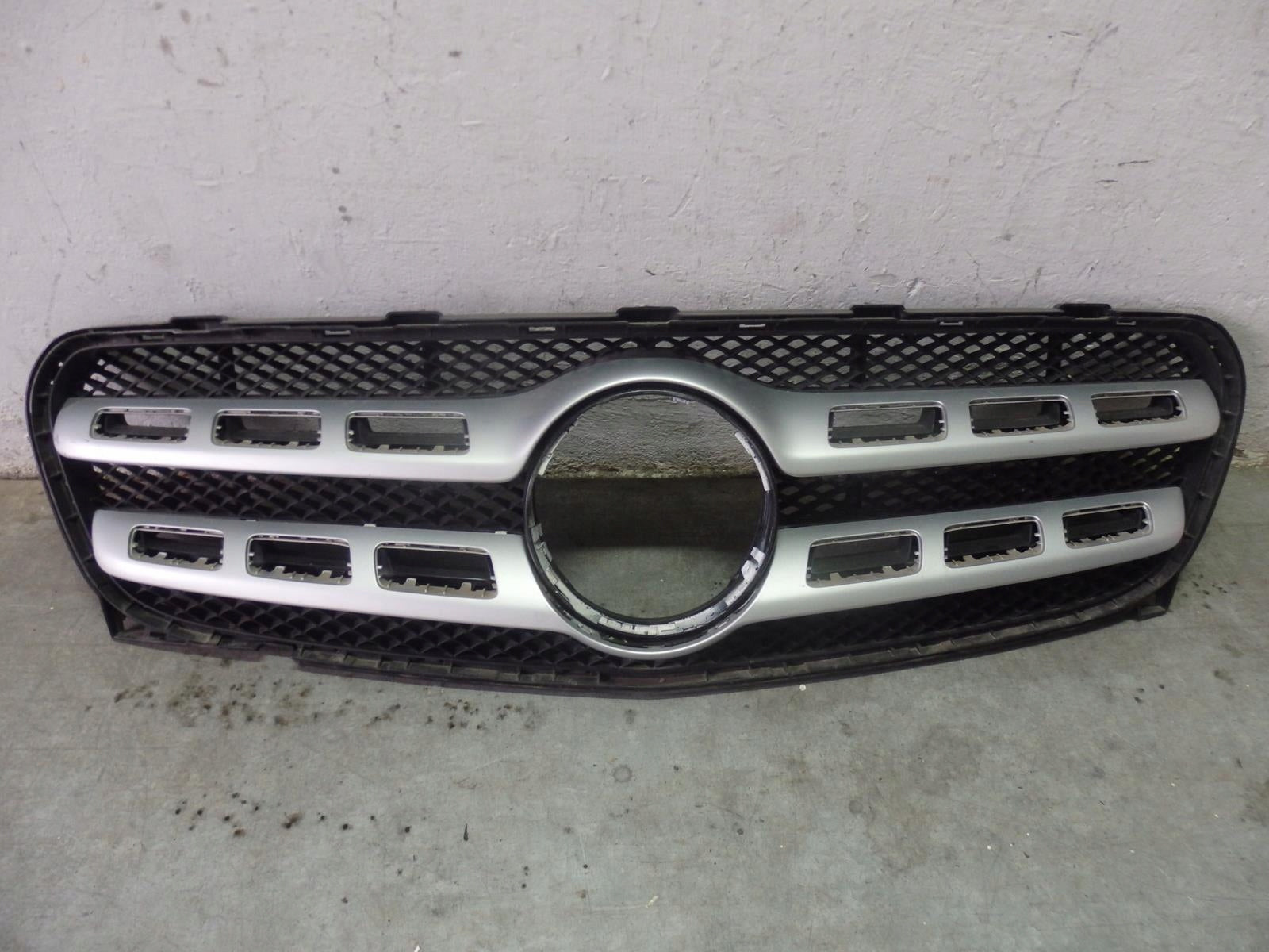 Kühlergrill Mercedes W156 A156 FRONTGRILL A1568880400 Kühlergitter