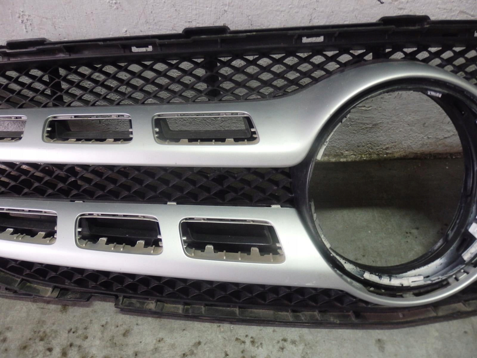 Kühlergrill Mercedes W156 A156 FRONTGRILL A1568880400 Kühlergitter