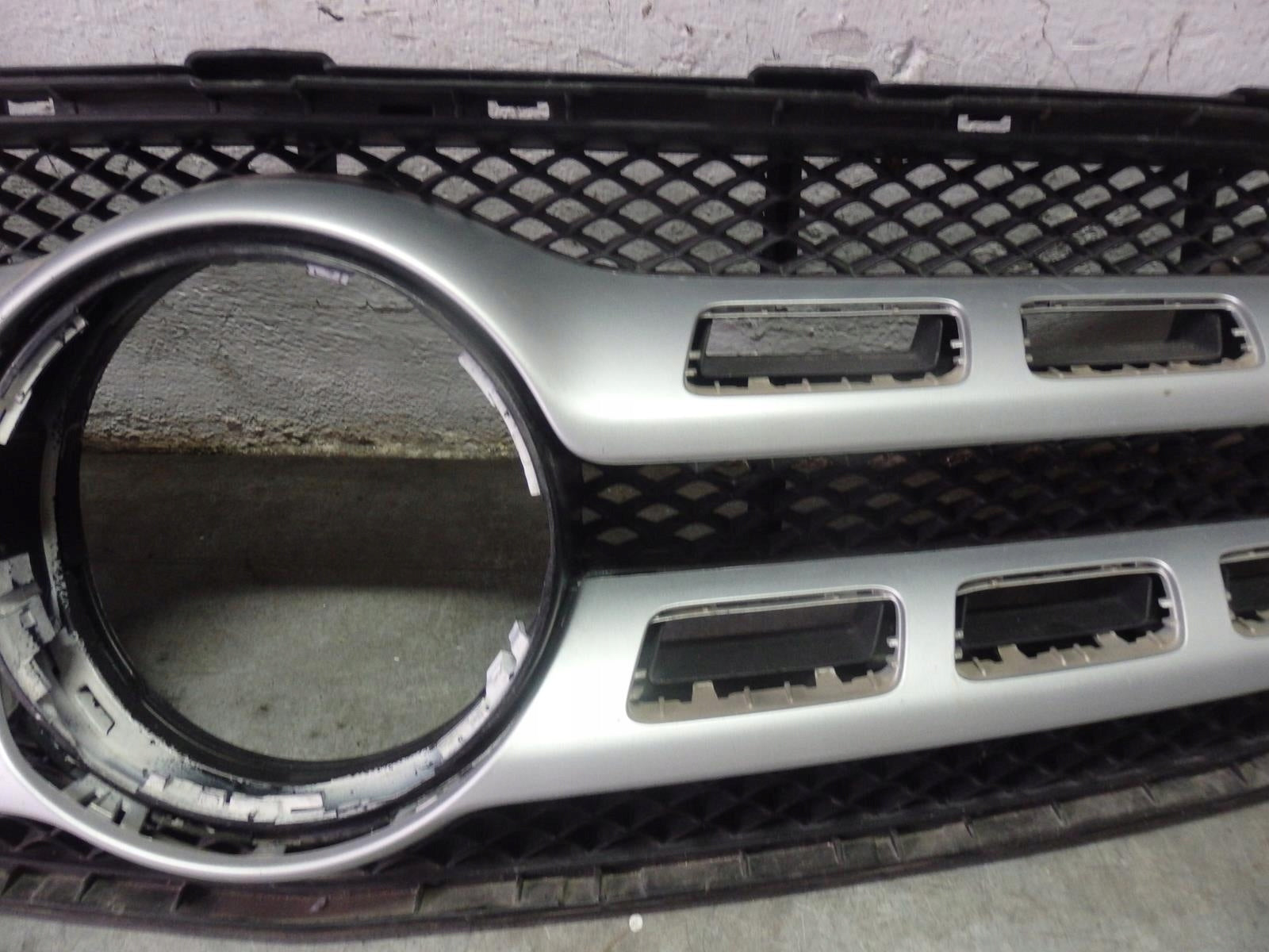 Kühlergrill Mercedes W156 A156 FRONTGRILL A1568880400 Kühlergitter