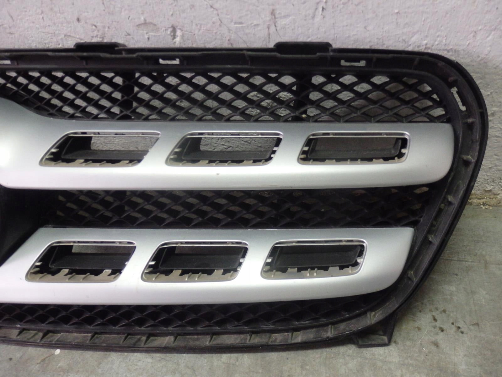 Kühlergrill Mercedes W156 A156 FRONTGRILL A1568880400 Kühlergitter