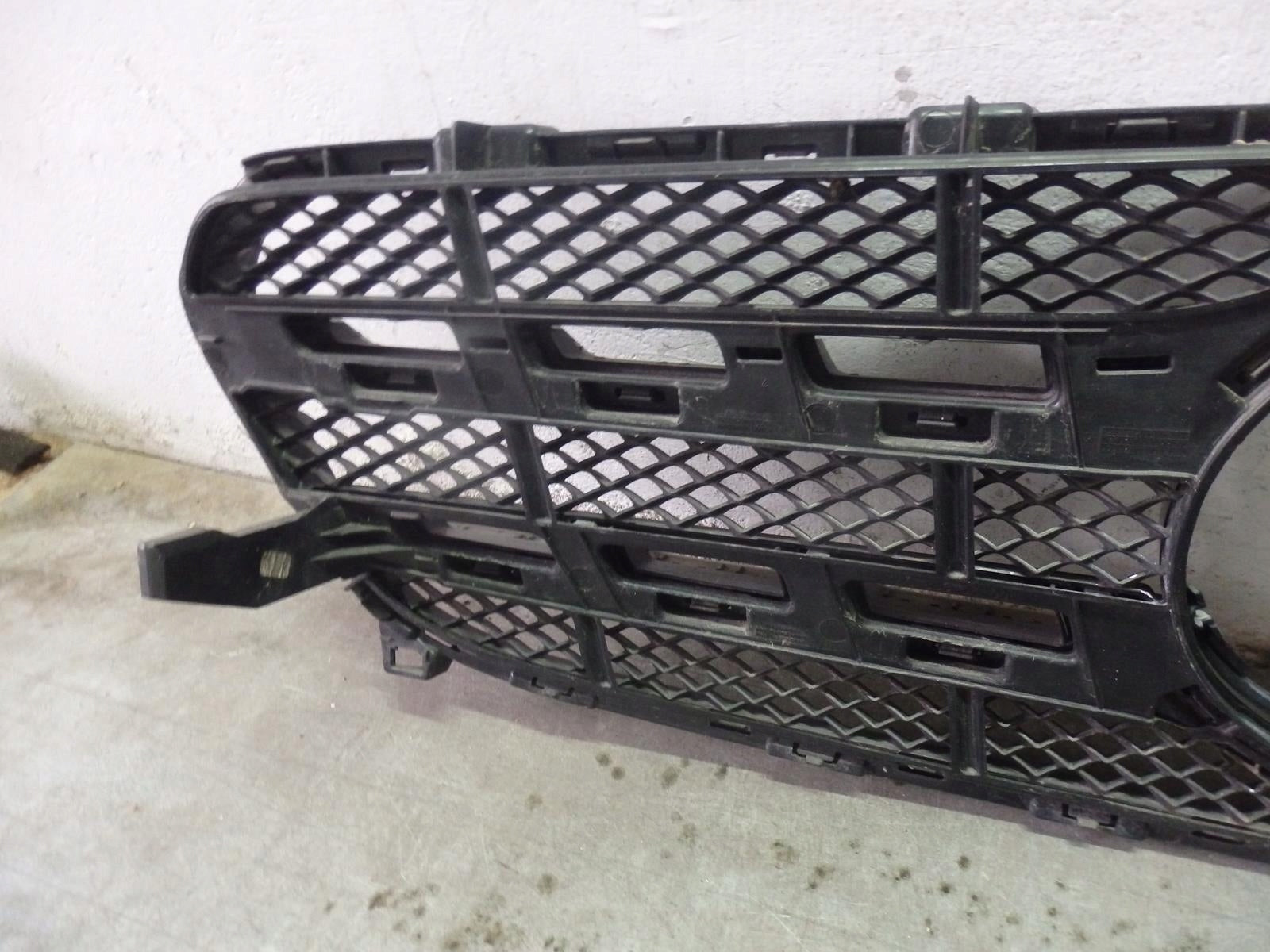 Kühlergrill Mercedes W156 A156 FRONTGRILL A1568880400 Kühlergitter