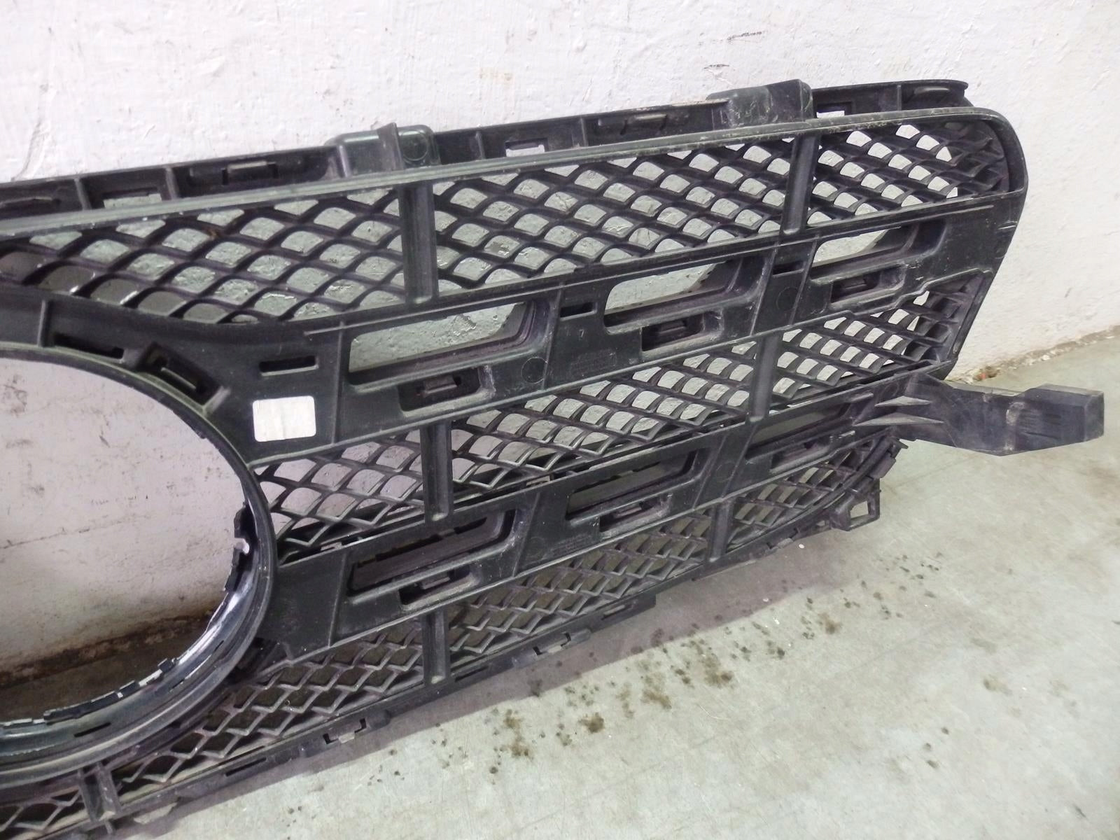 Kühlergrill Mercedes W156 A156 FRONTGRILL A1568880400 Kühlergitter