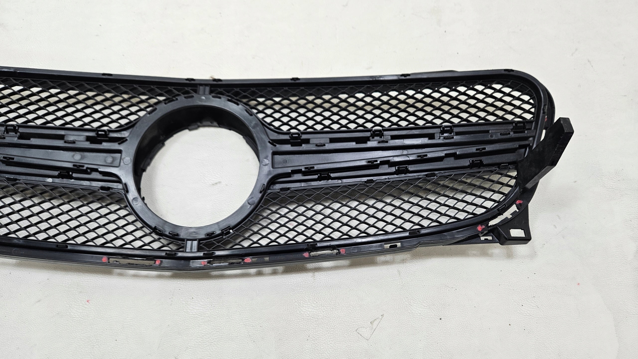 Kühlergrill Mercedes W156 A156 FRONTGRILL A1568800760 Kühlergitter