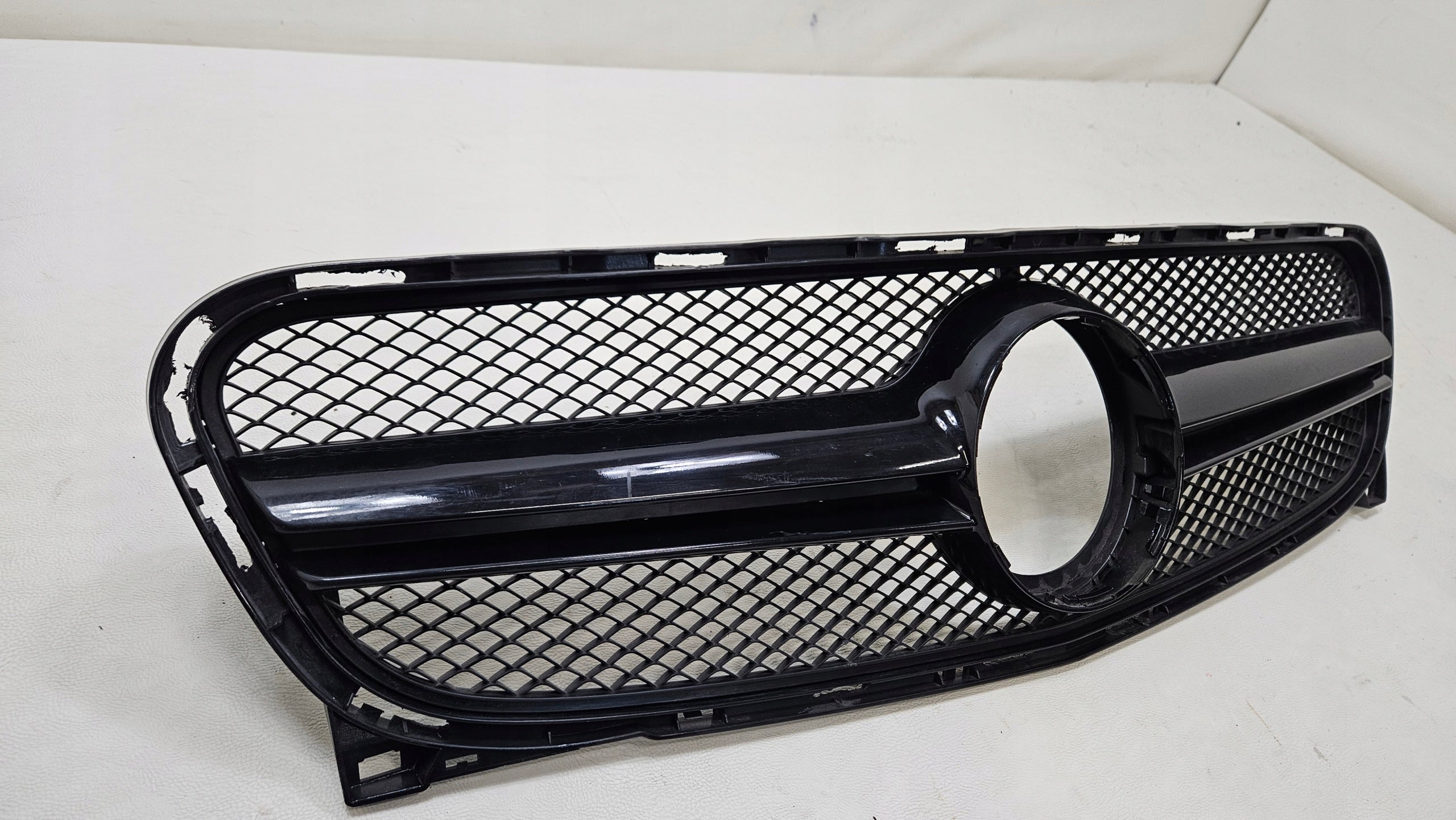 Kühlergrill Mercedes W156 A156 FRONTGRILL A1568800760 Kühlergitter