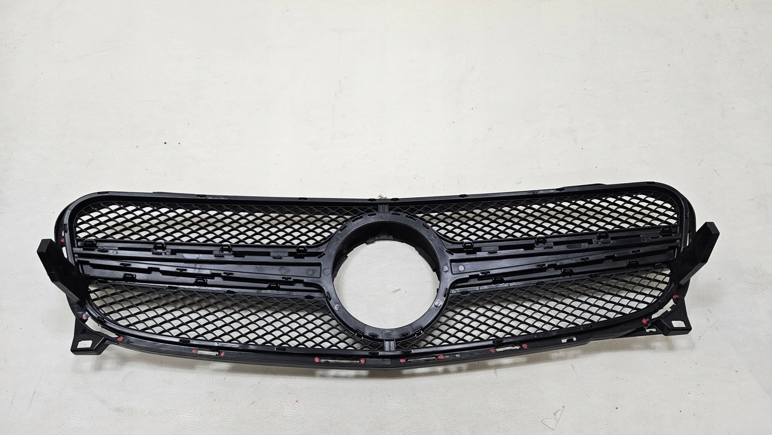 Kühlergrill Mercedes W156 A156 FRONTGRILL A1568800760 Kühlergitter