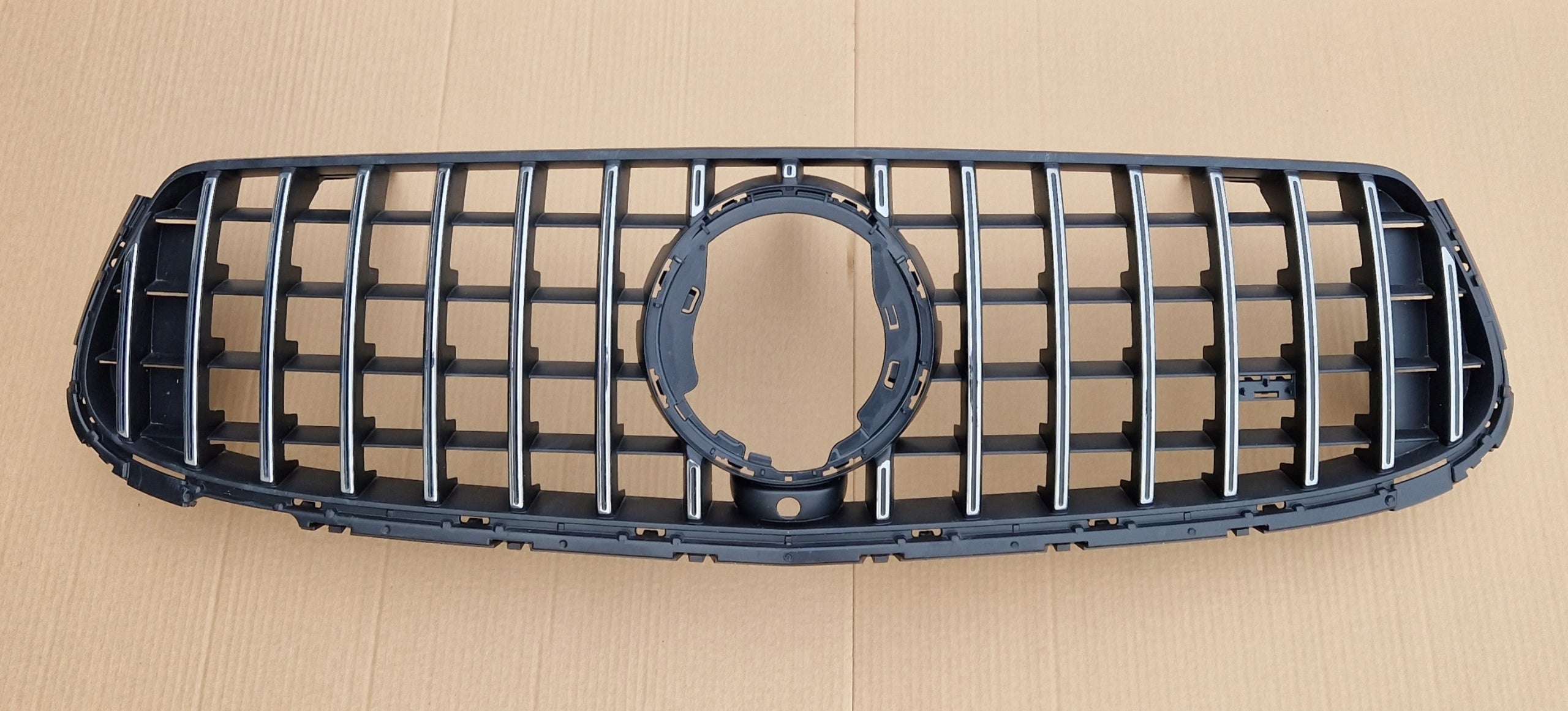 Kühlergrill Mercedes W253 FRONTGRILL A2538887500 Kühlergitter