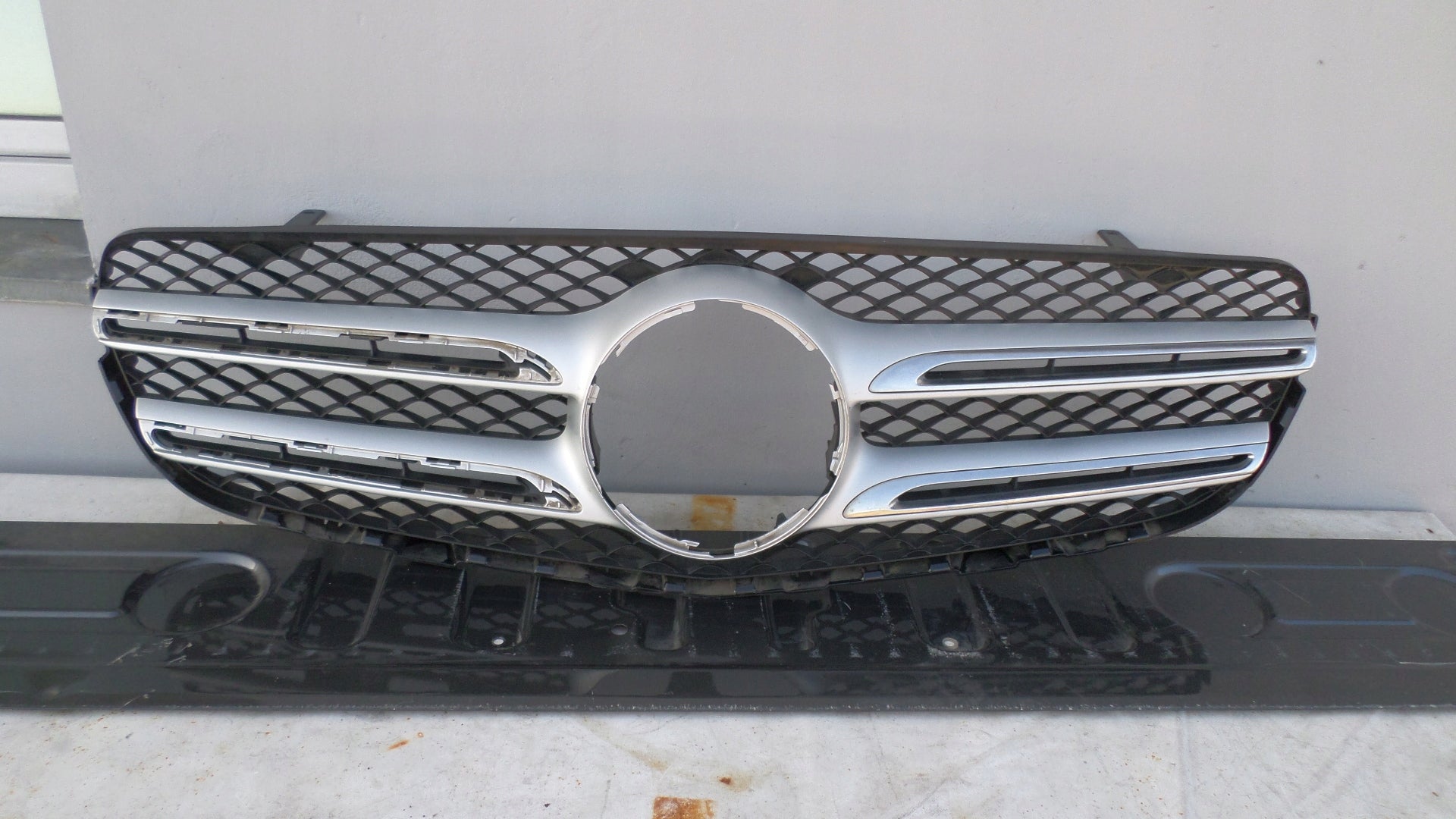  Kühlergrill Mercedes A253 FRONTGRILL A2538806676 Kühlergitter product image