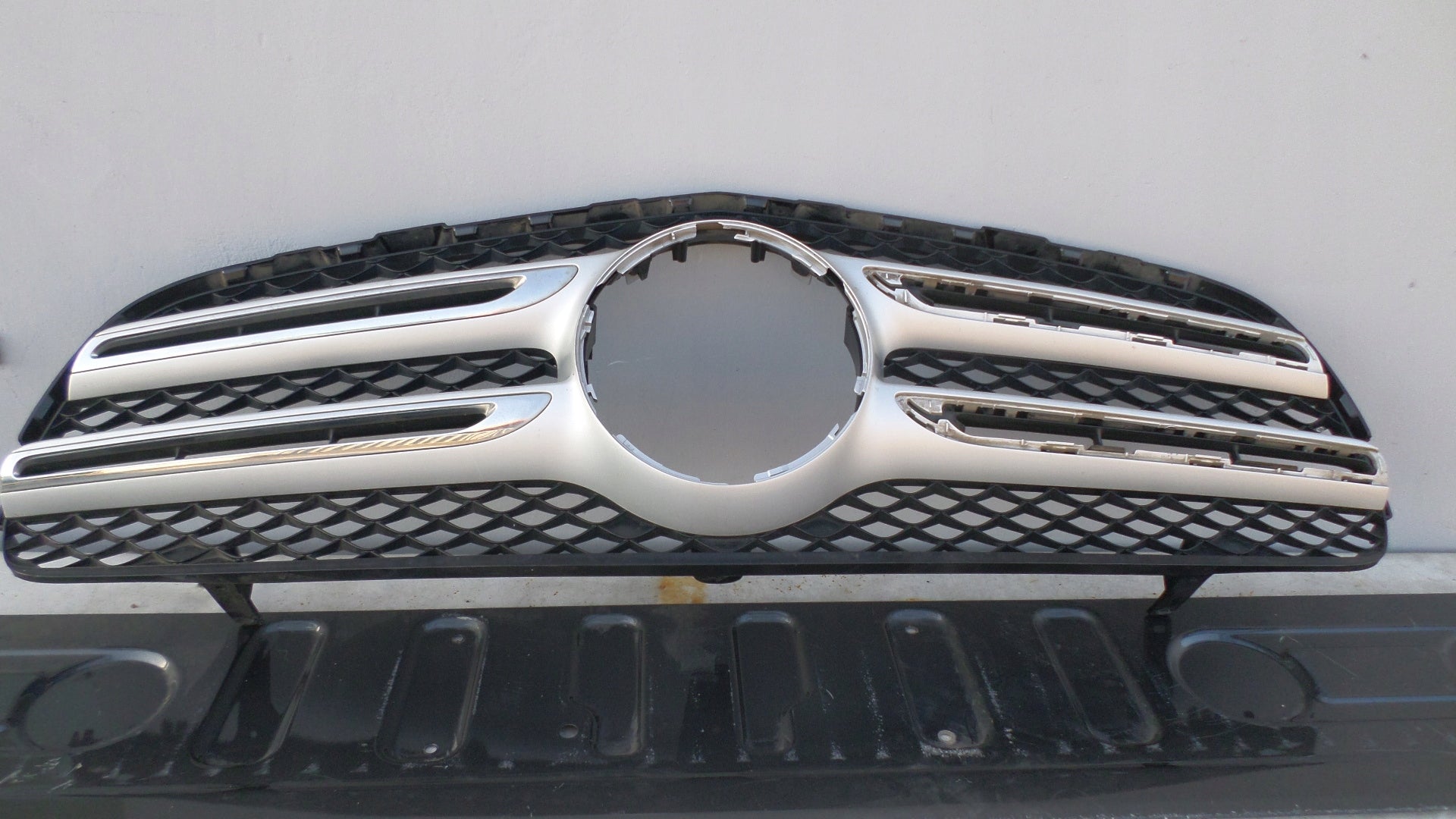 Kühlergrill Mercedes A253 FRONTGRILL A2538806676 Kühlergitter