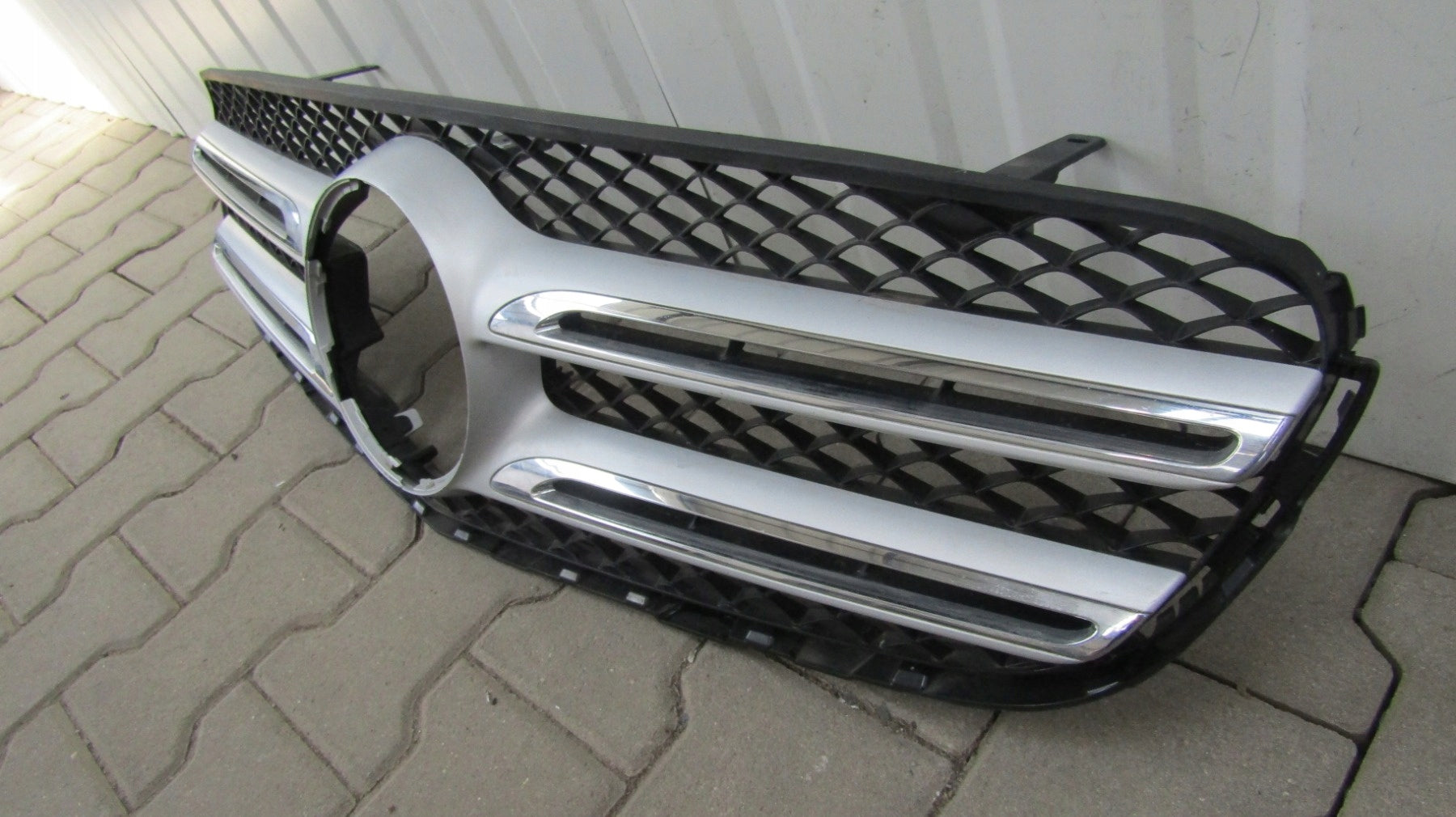 Kühlergrill Mercedes X253 FRONTGRILL A2538806676 Kühlergitter