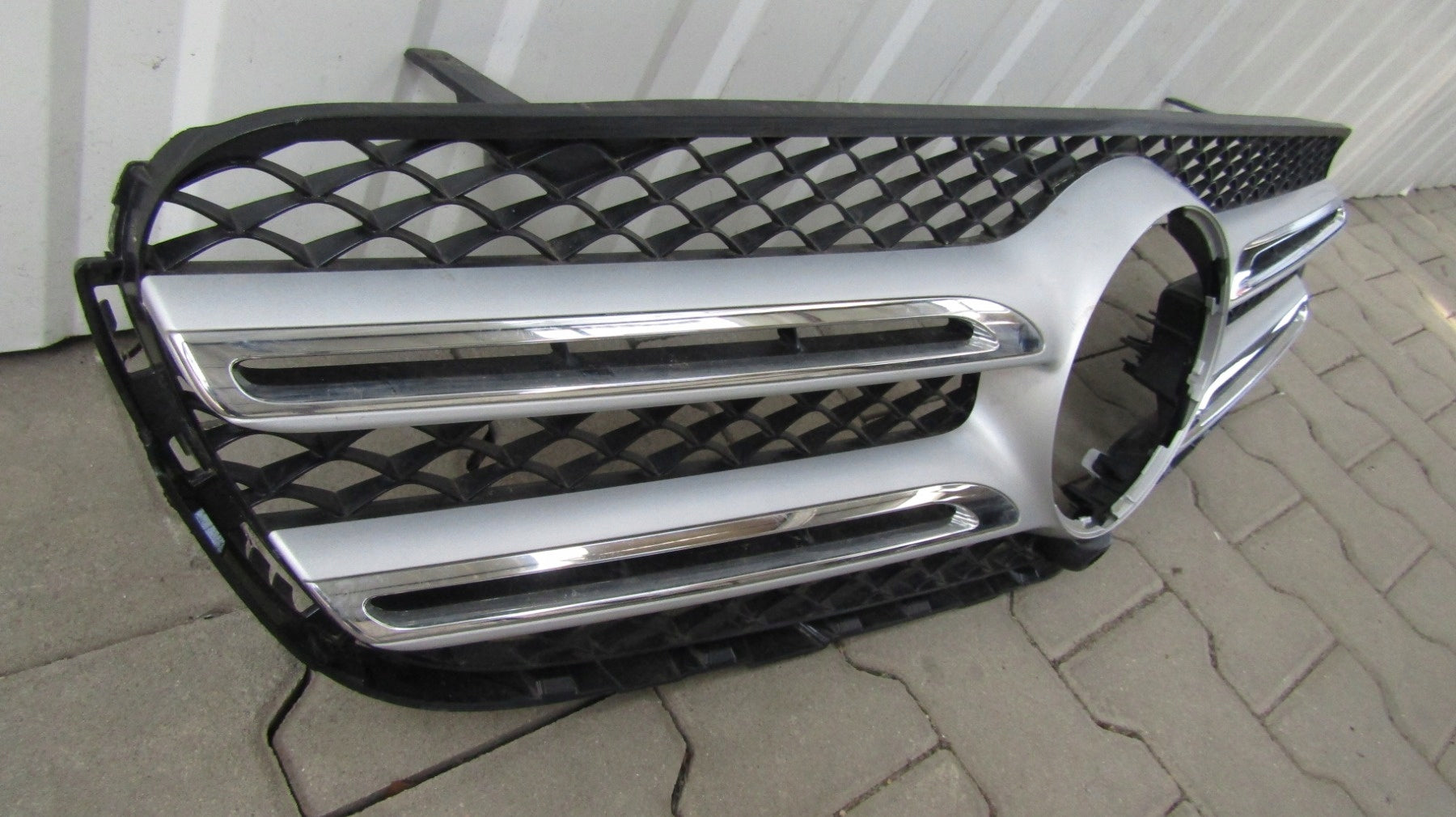 Kühlergrill Mercedes X253 FRONTGRILL A2538806676 Kühlergitter