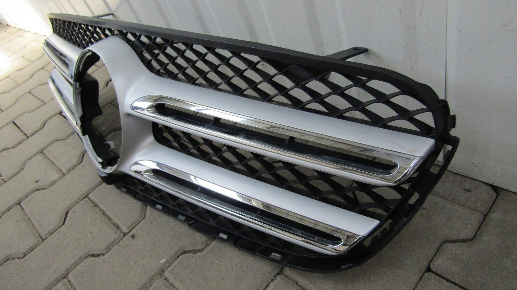 Kühlergrill Mercedes X253 FRONTGRILL A2538806676 Kühlergitter