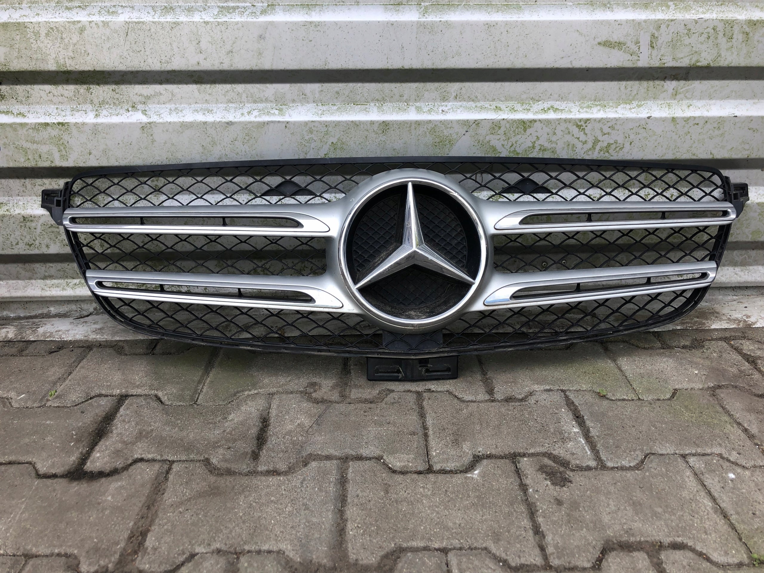 Kühlergrill Mercedes A166 FRONTGRILL A1668880260 Kühlergitter