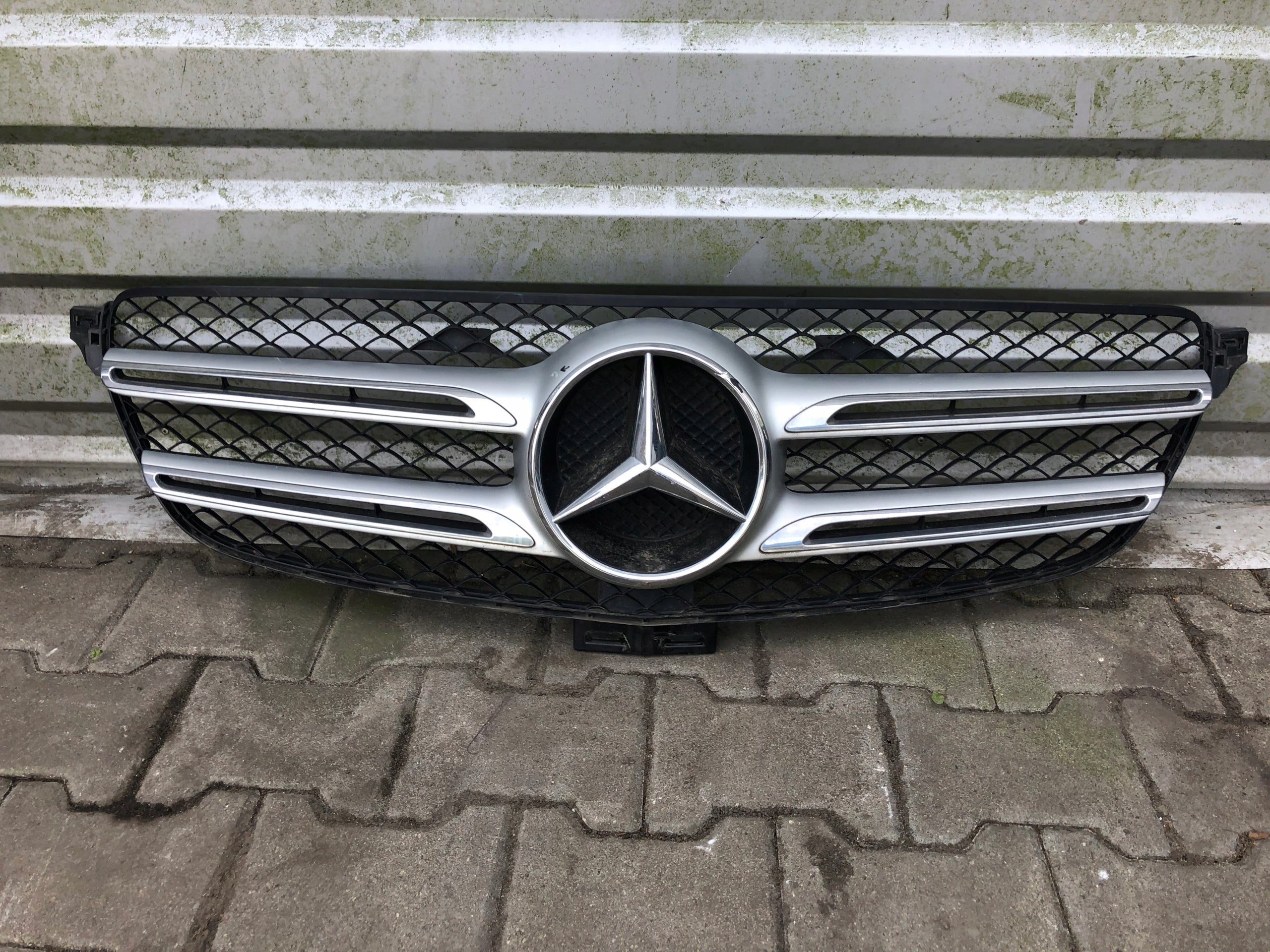 Kühlergrill Mercedes A166 FRONTGRILL A1668880260 Kühlergitter