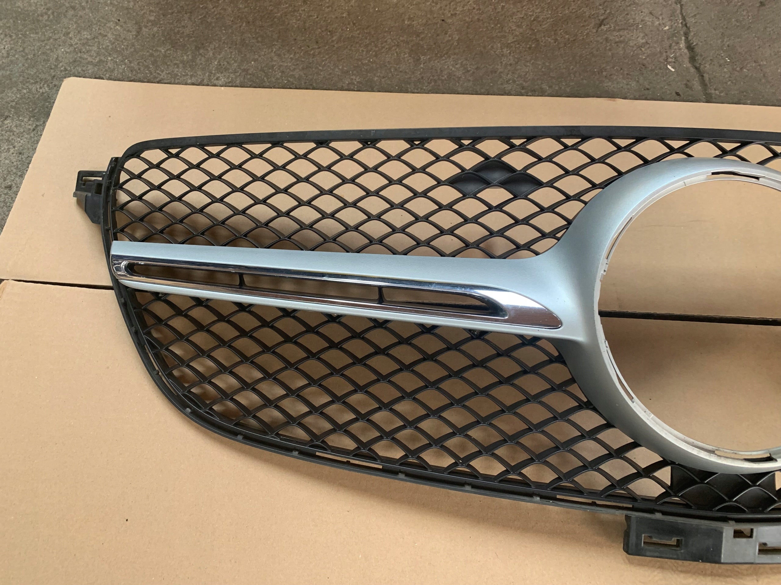 Kühlergrill Mercedes A292 W292 FRONTGRILL A2928880060 Kühlergitter