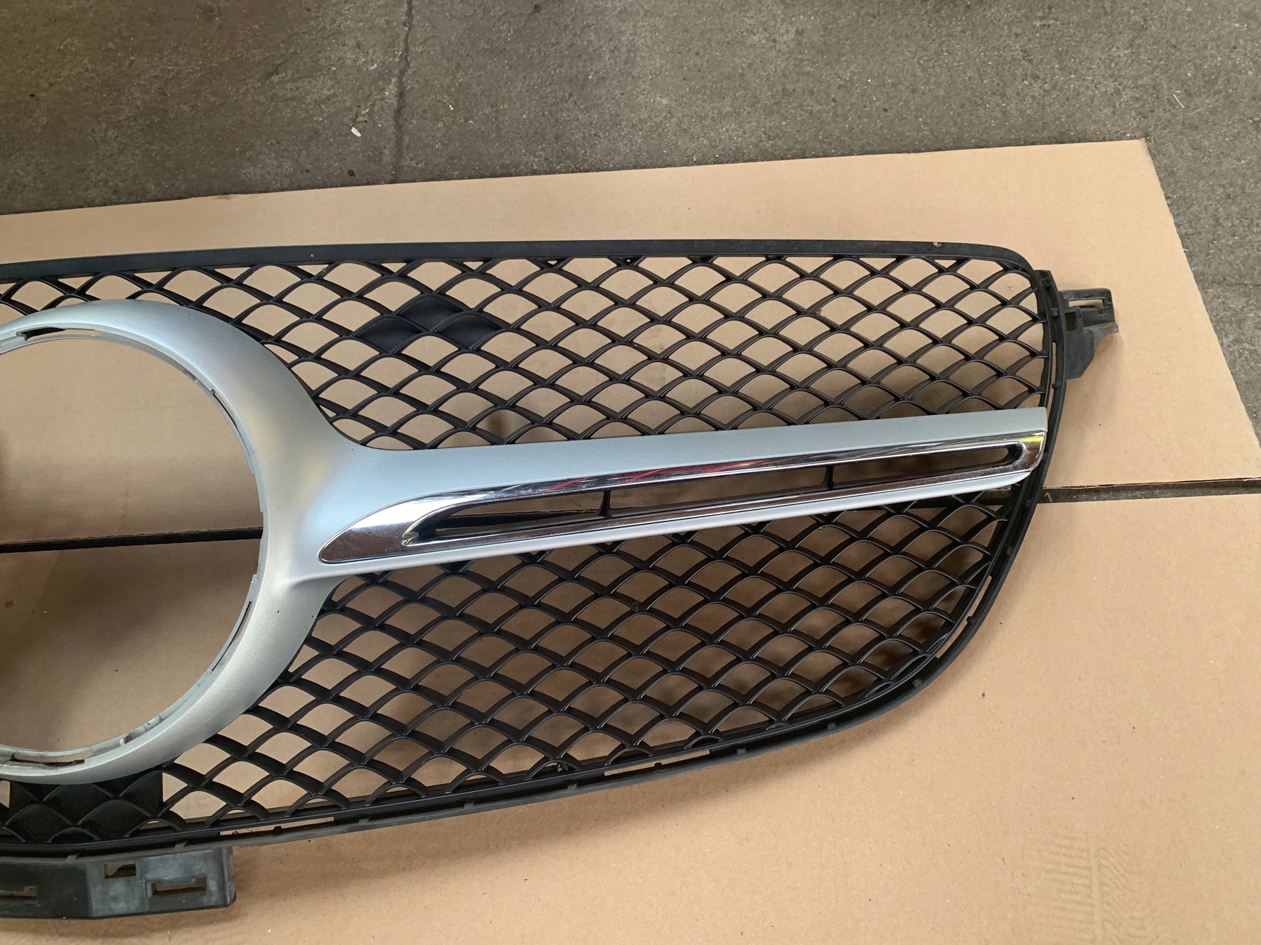 Kühlergrill Mercedes A292 W292 FRONTGRILL A2928880060 Kühlergitter