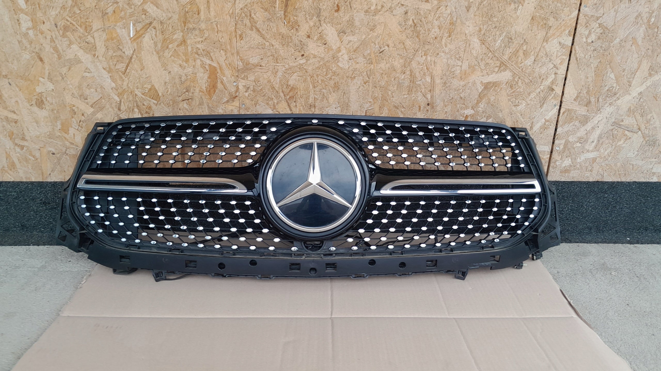 Kühlergrill Mercedes GLE A167 FRONTGRILL A1678886100 Kühlergitter