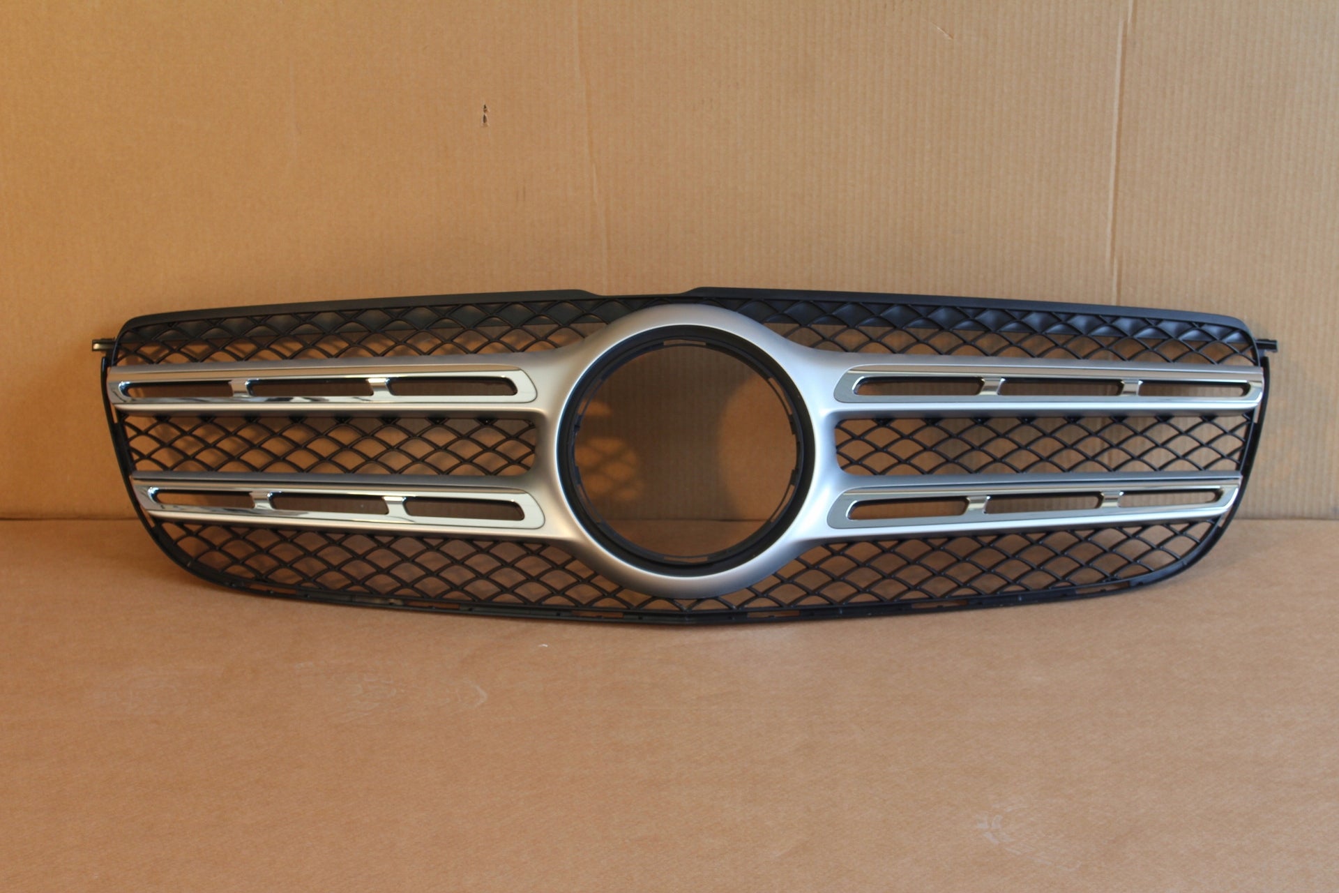  Kühlergrill Mercedes GLS 166 W166 A166 FRONTGRILL A1668880460 Kühlergitter product image