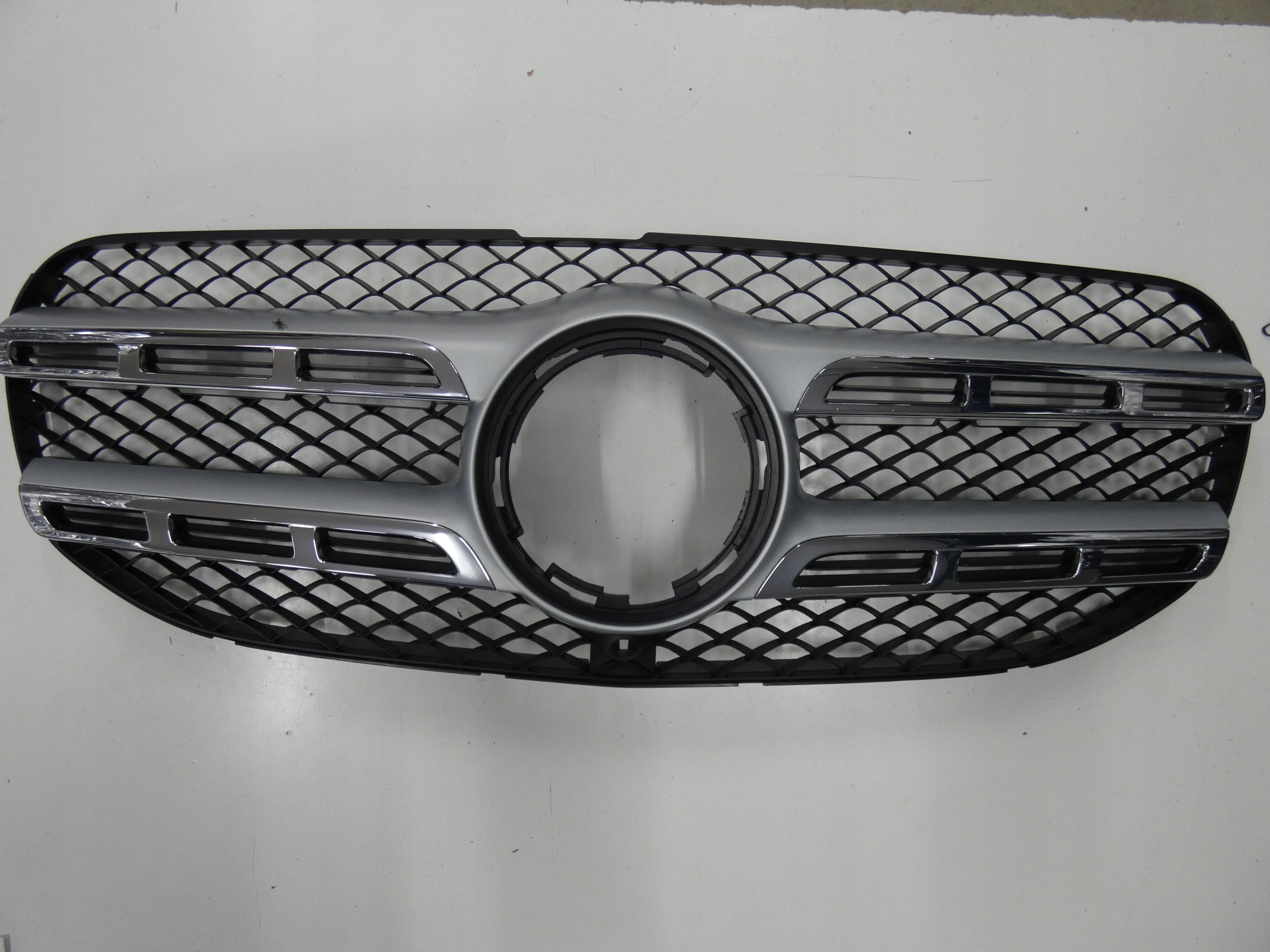  Kühlergrill Mercedes GLS X167 GLS W167 FRONTGRILL A1678881100 Kühlergitter product image