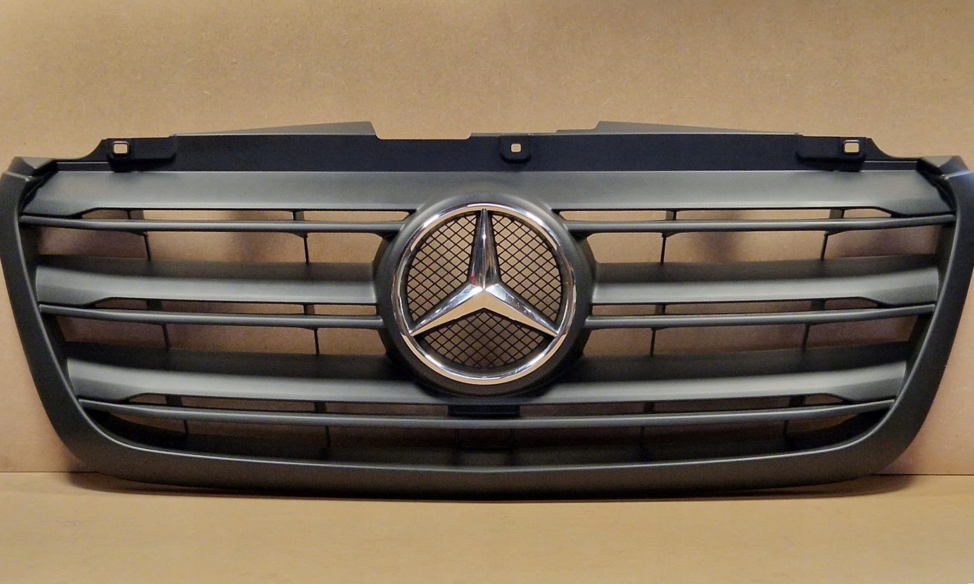  Kühlergrill Mercedes SPRINTER W910 W907 FRONTGRILL A9108852600 Kühlergitter product image