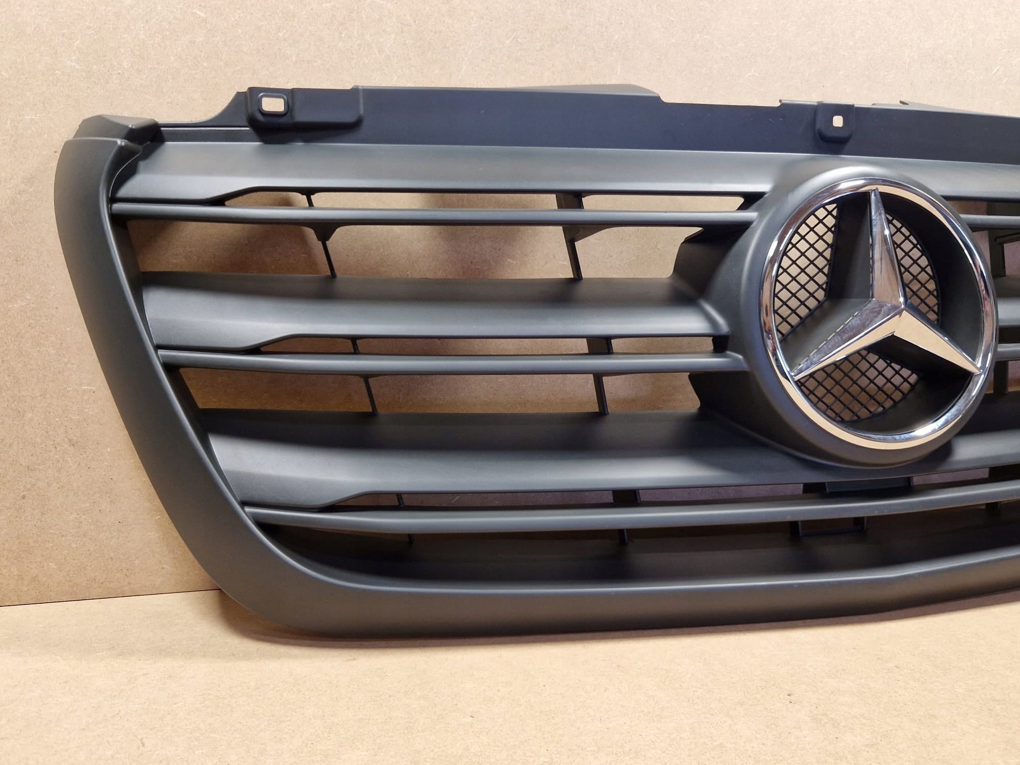 Kühlergrill Mercedes SPRINTER W910 W907 FRONTGRILL A9108852600 Kühlergitter