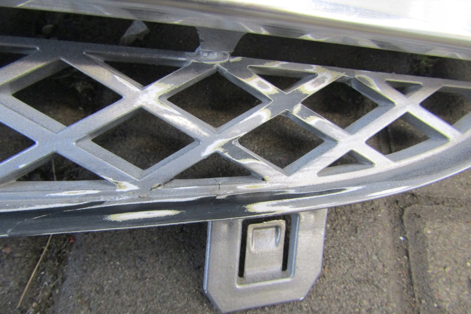 Kühlergrill Mercedes SPRINTER W906 FRONTGRILL A9068800385 Kühlergitter