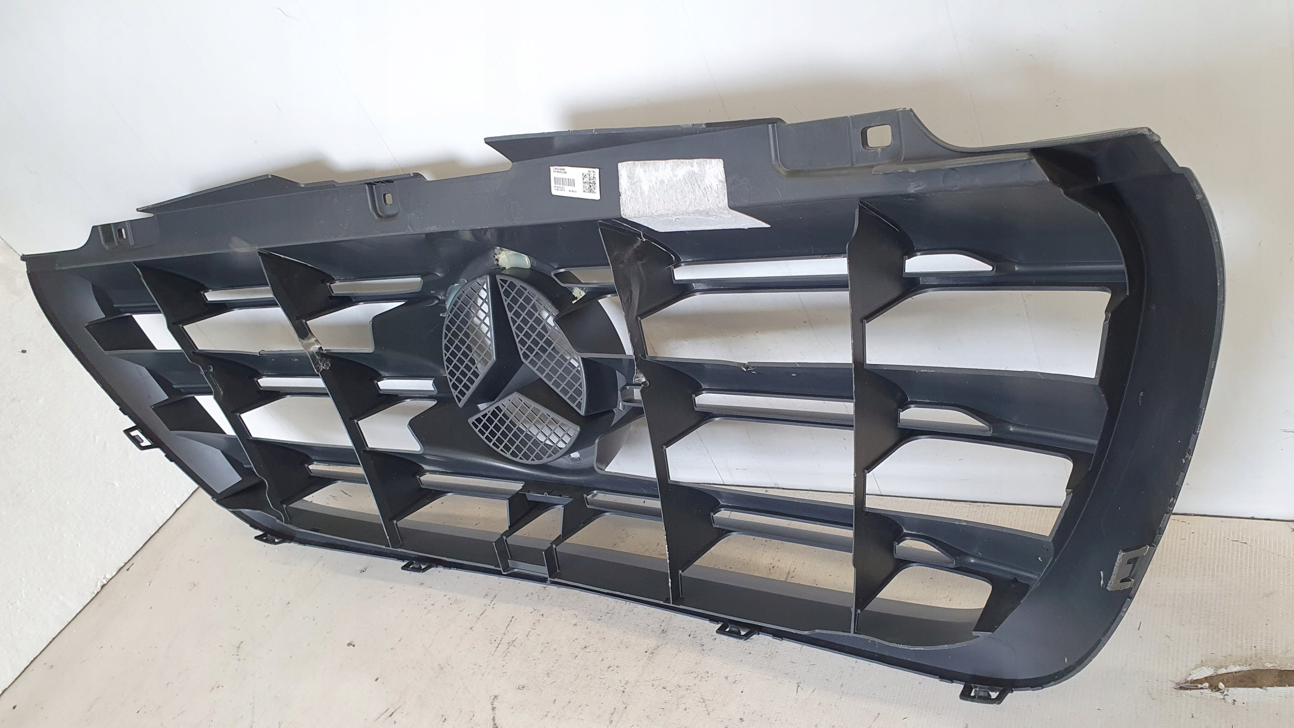 Kühlergrill Mercedes A910 SPRINTER W910 FRONTGRILL A9108852600 Kühlergitter