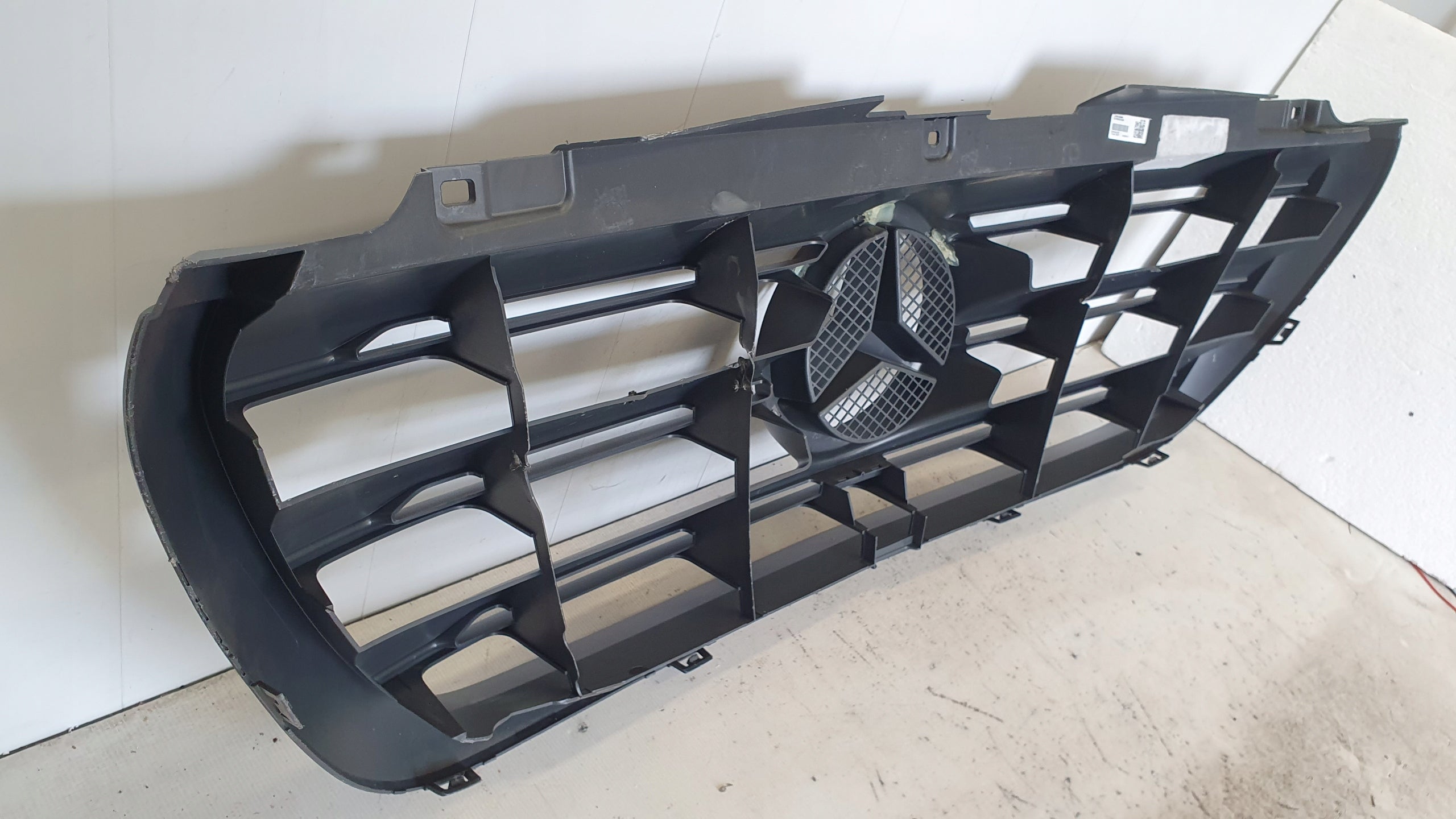 Kühlergrill Mercedes A910 SPRINTER W910 FRONTGRILL A9108852600 Kühlergitter