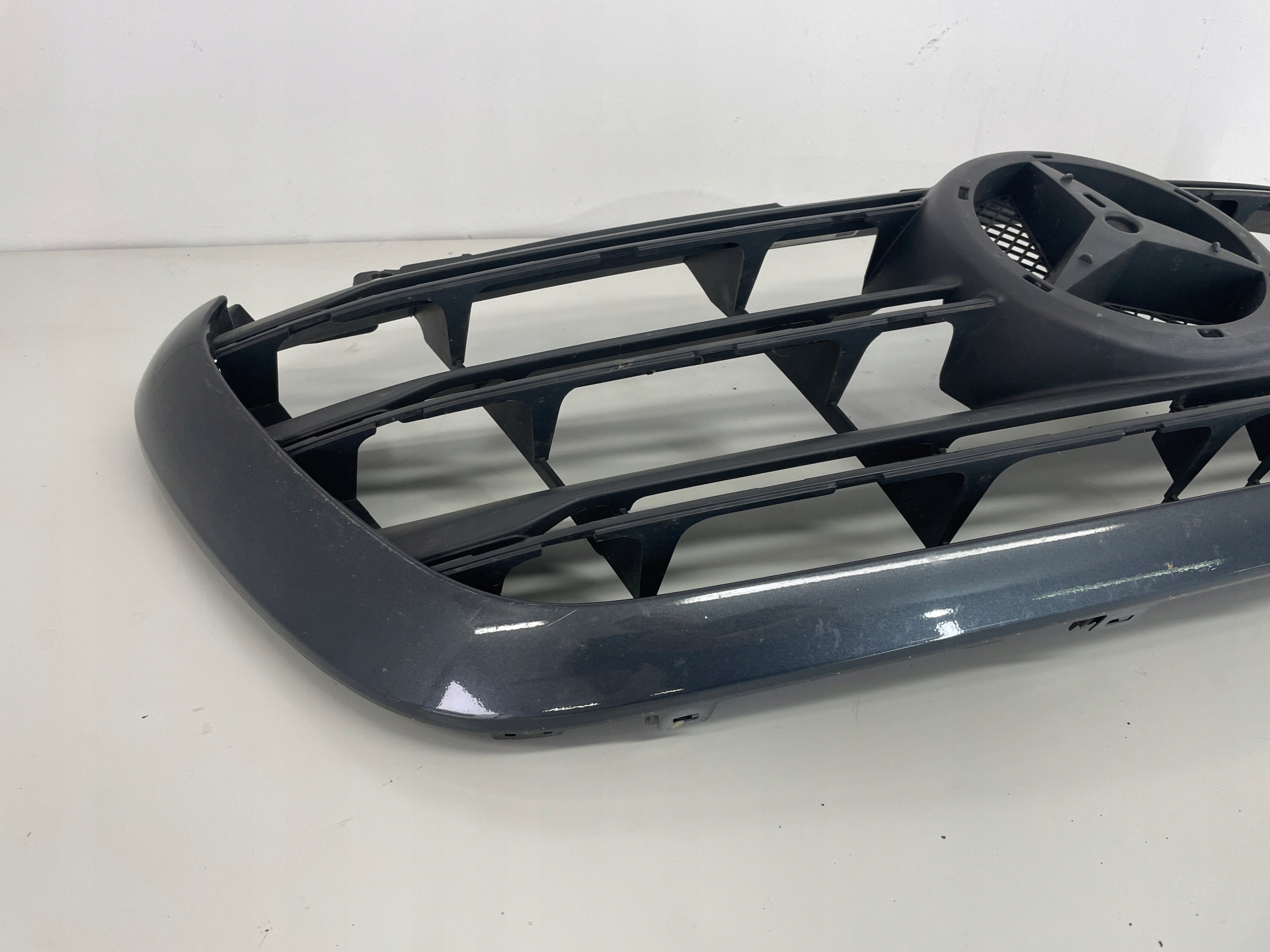 Kühlergrill Mercedes A910 SPRINTER W910 FRONTGRILL A9108852700 Kühlergitter