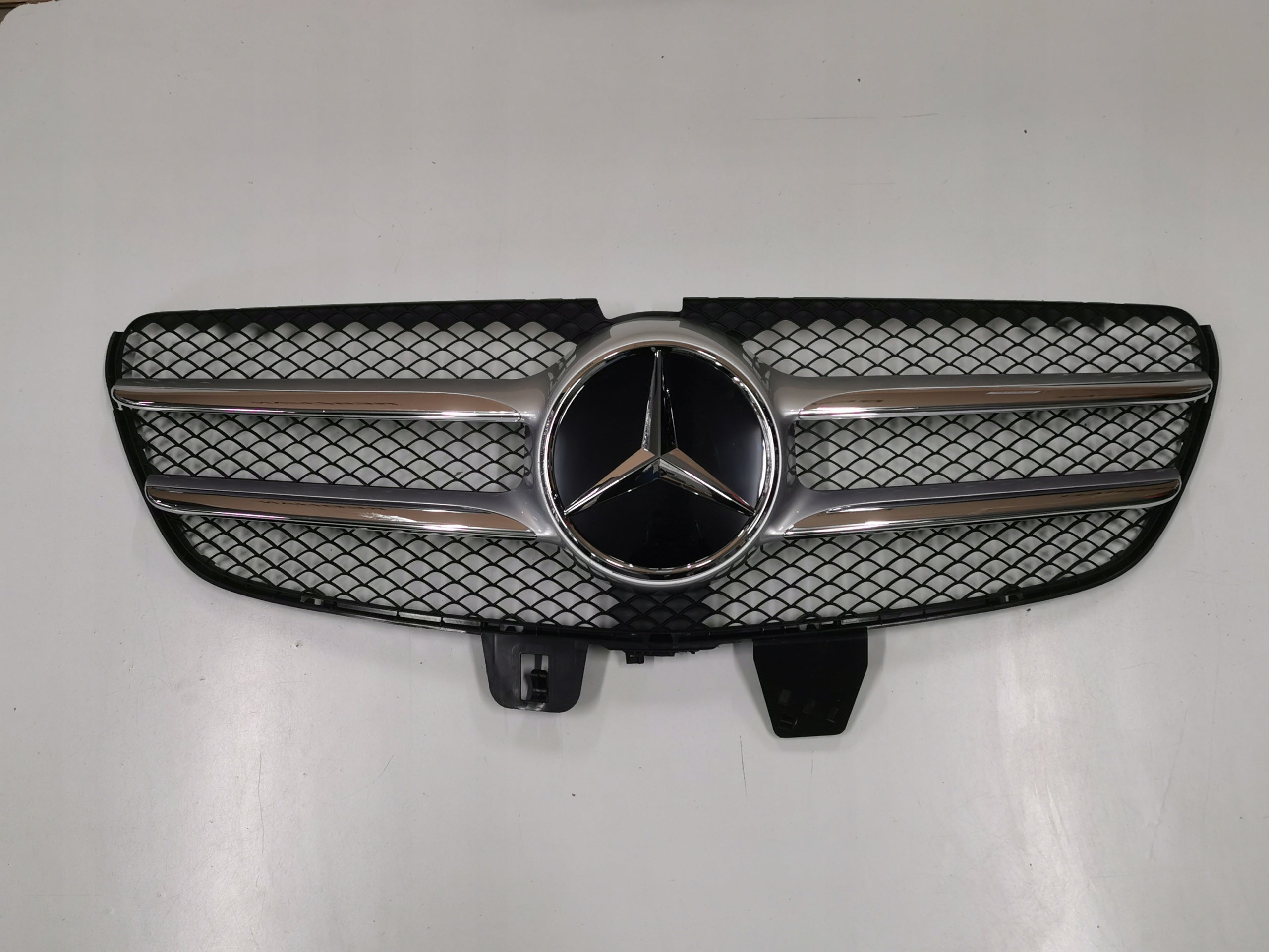 Kühlergrill Mercedes A447 W447 FRONTGRILL A4478881200 Kühlergitter