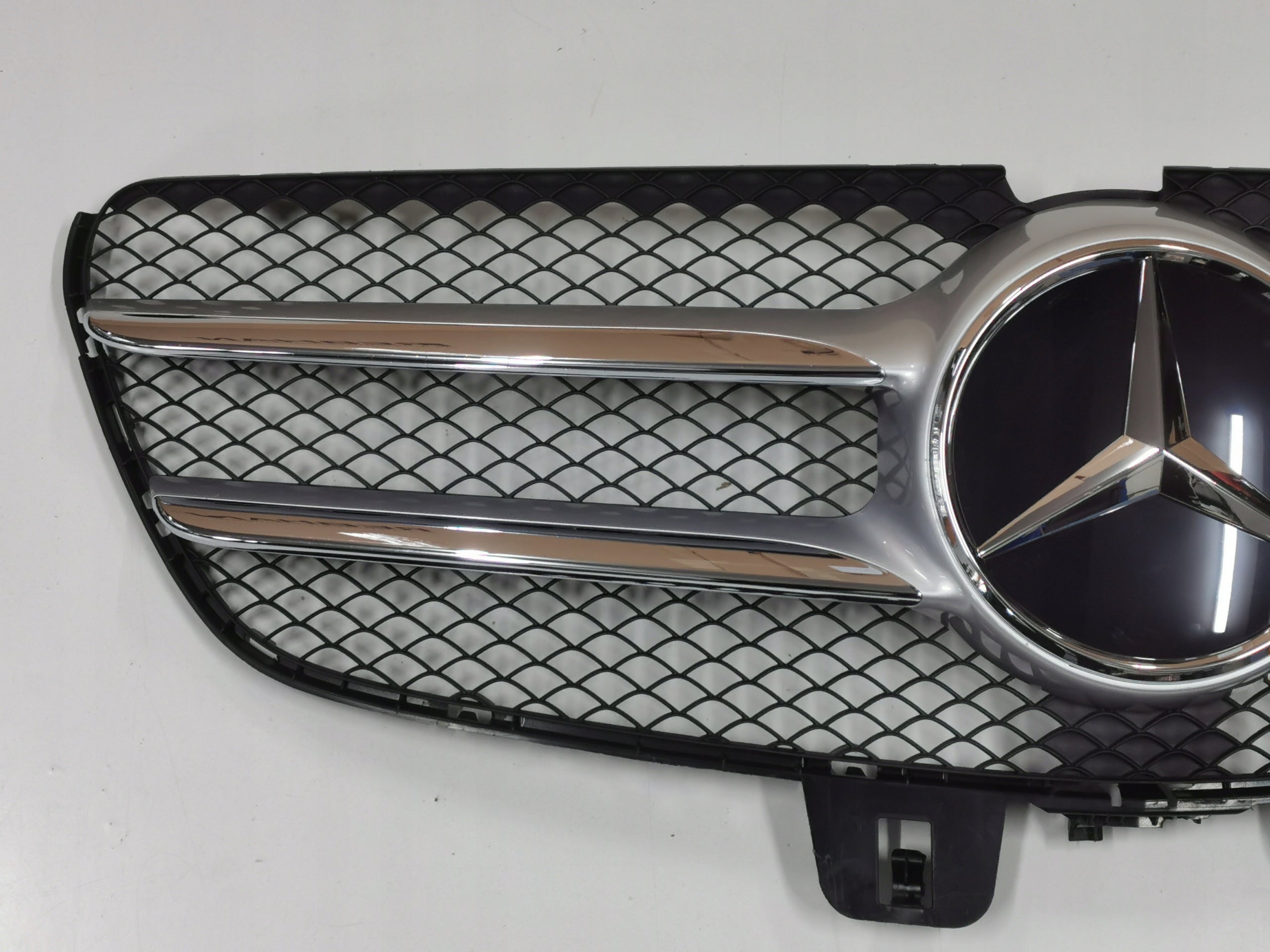 Kühlergrill Mercedes A447 W447 FRONTGRILL A4478881200 Kühlergitter