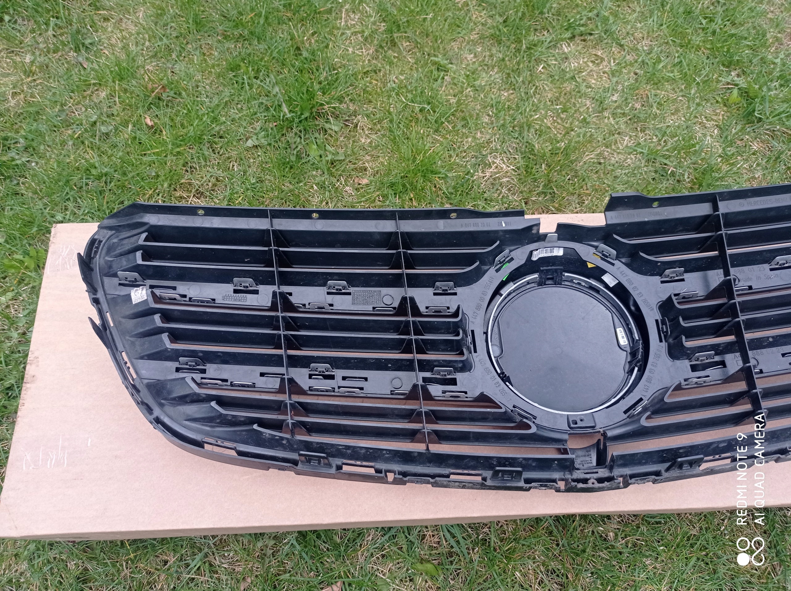 Kühlergrill Mercedes W447 FRONTGRILL A4478880123 Kühlergitter