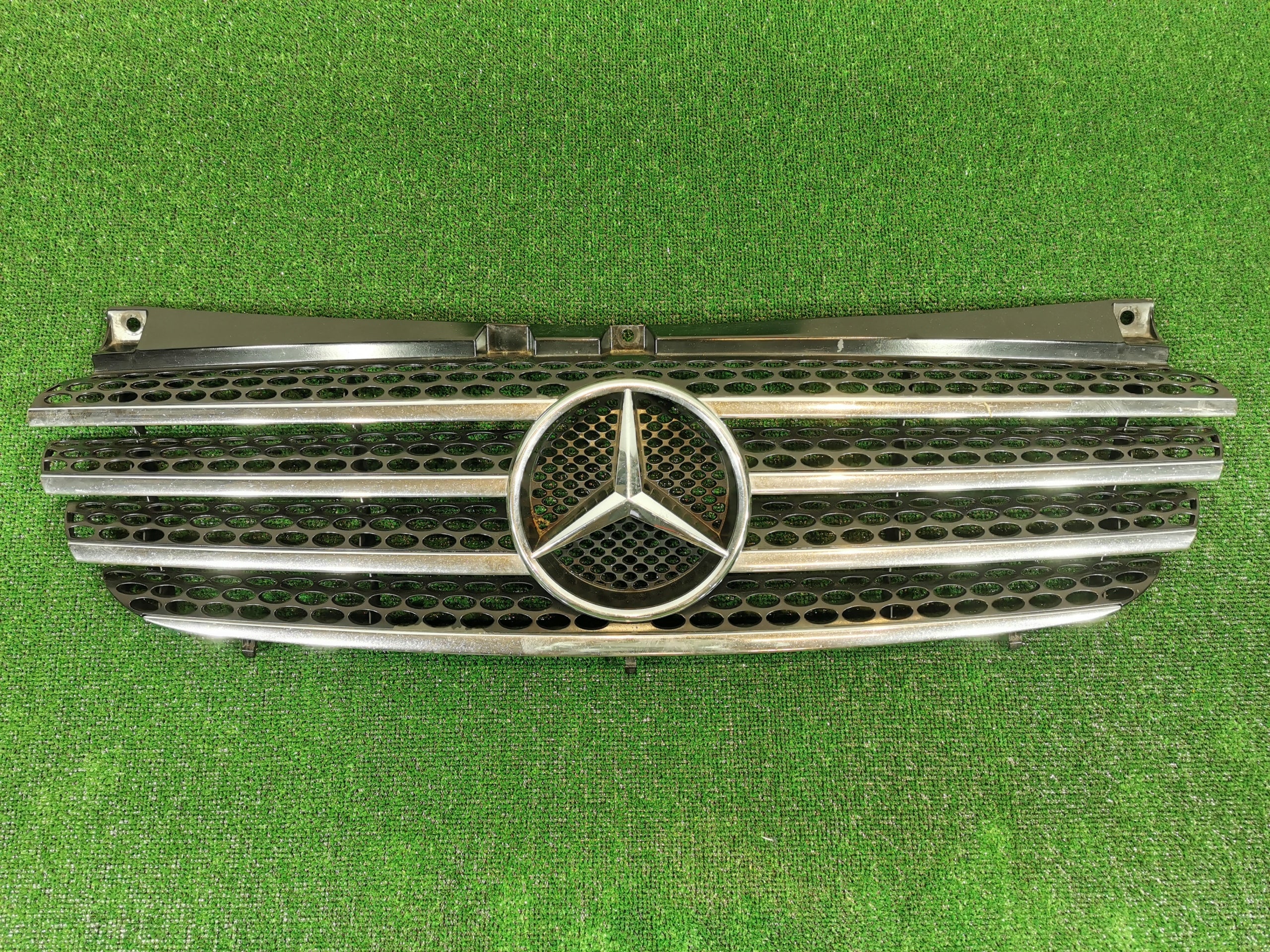 Kühlergrill Mercedes W639 VITO A639 FRONTGRILL A6398800285 Kühlergitter