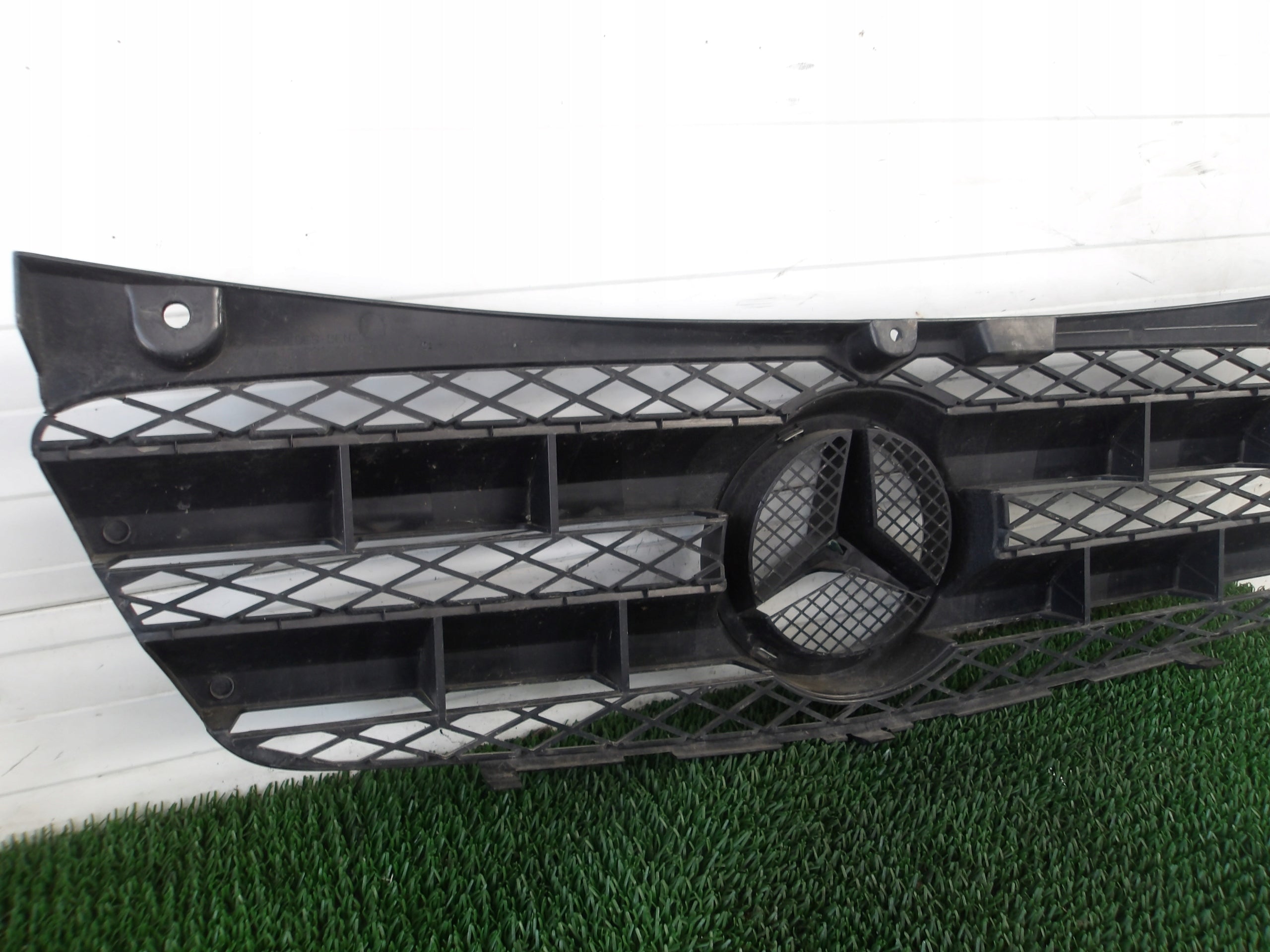 Kühlergrill Mercedes A639 VIANO W639 FRONTGRILL A6398800785 Kühlergitter