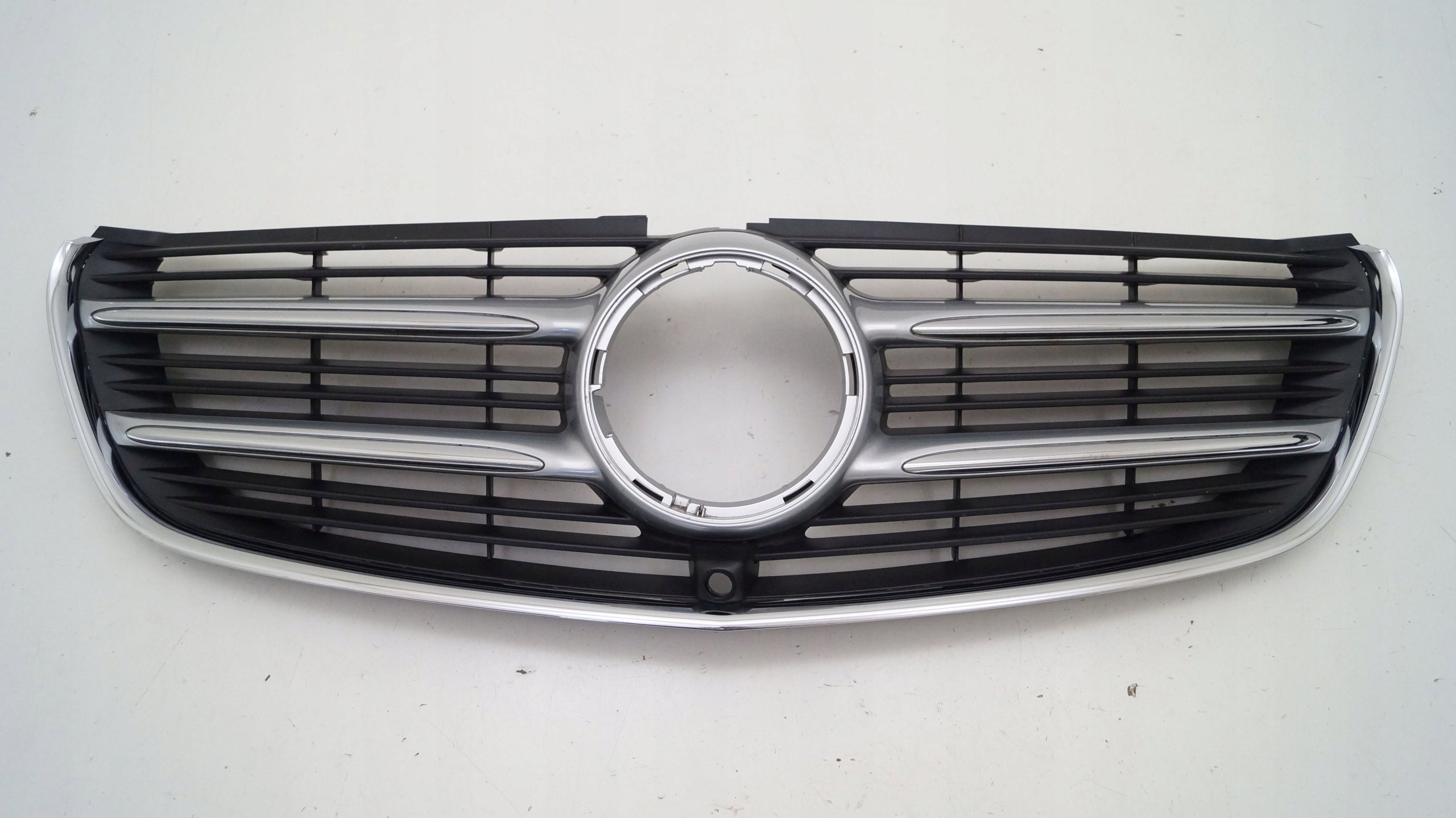 Kühlergrill Mercedes W447 FRONTGRILL A4478800083 Kühlergitter