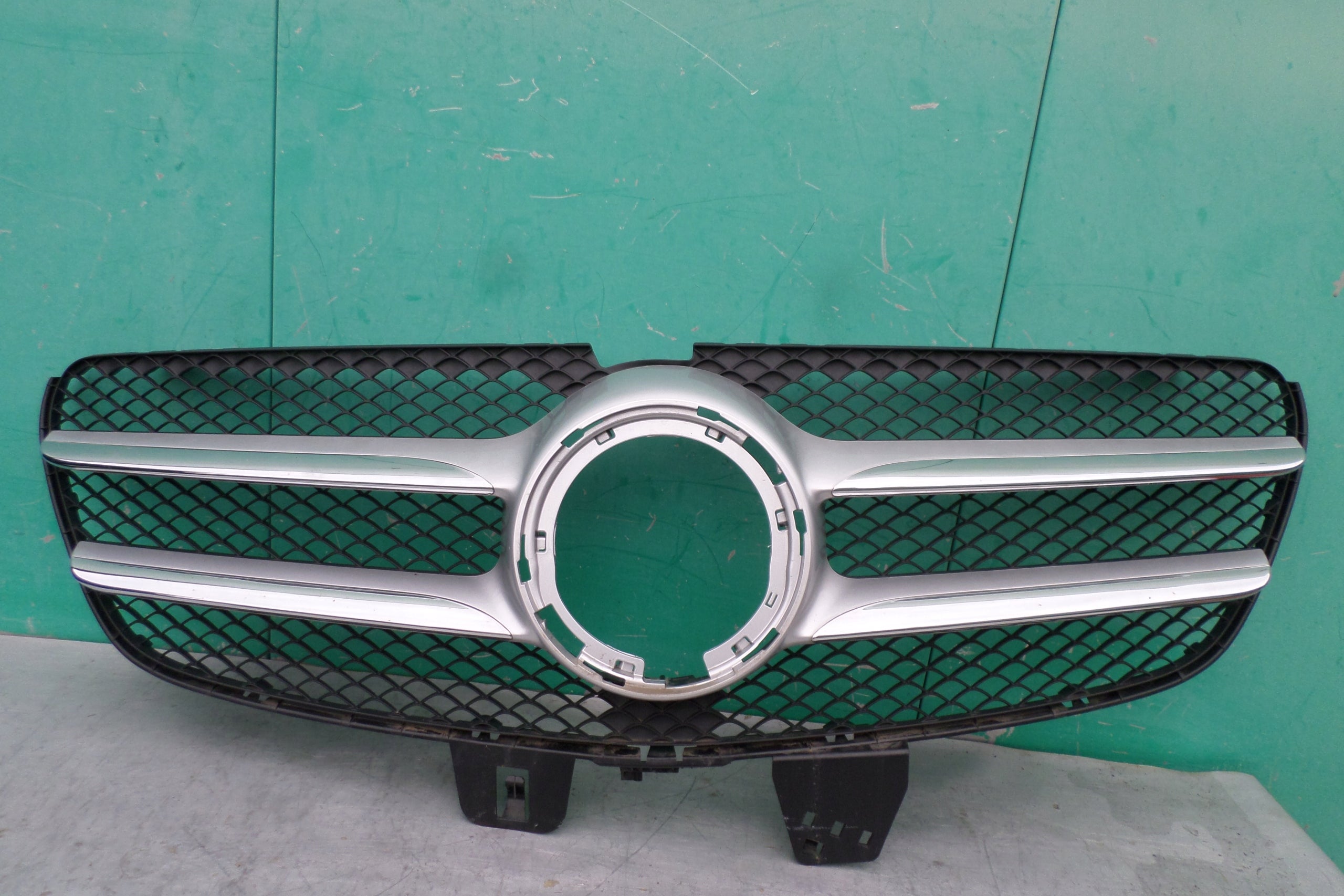 Kühlergrill Mercedes W447 FRONTGRILL A4478881700 Kühlergitter