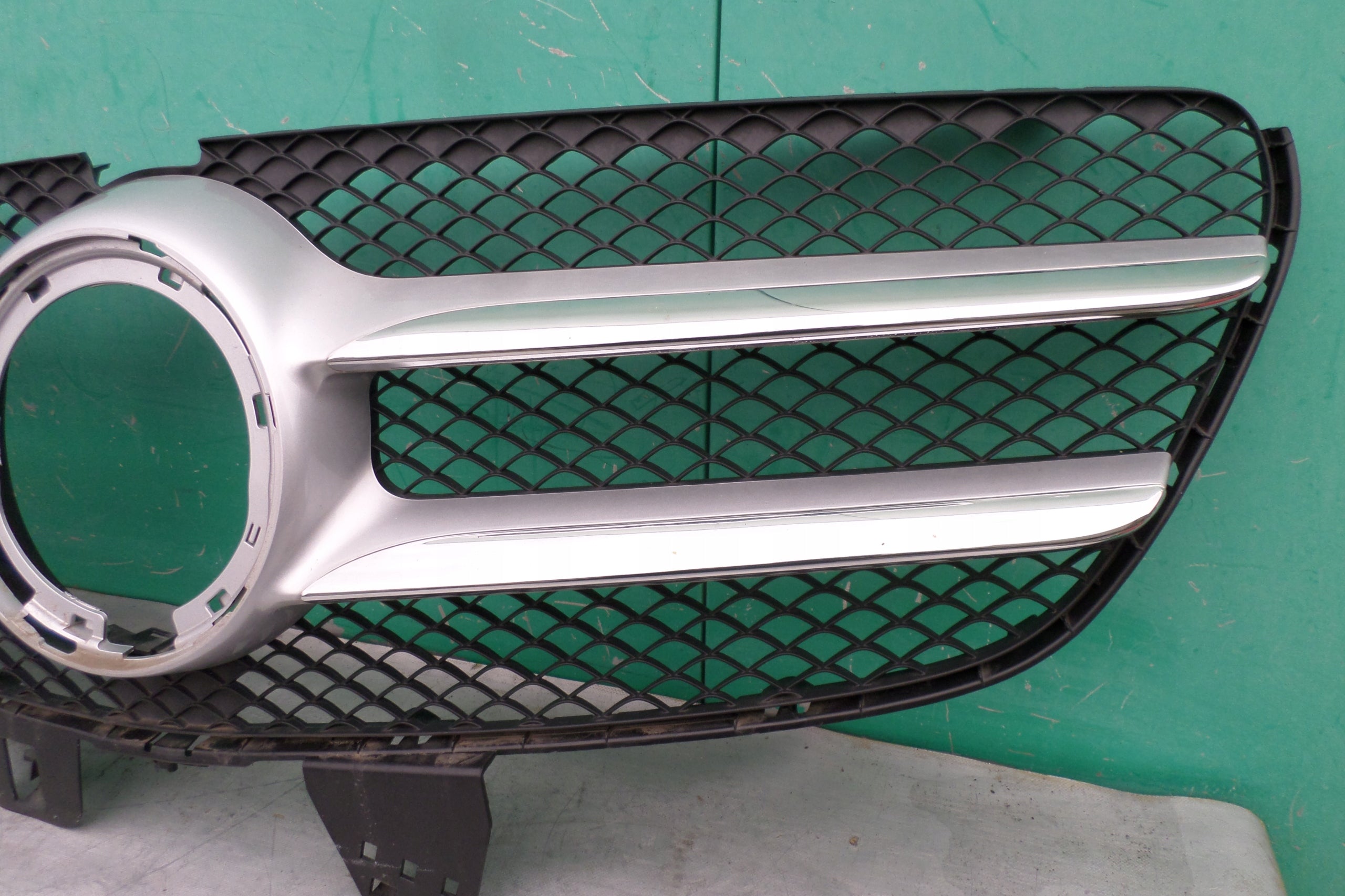 Kühlergrill Mercedes W447 FRONTGRILL A4478881700 Kühlergitter