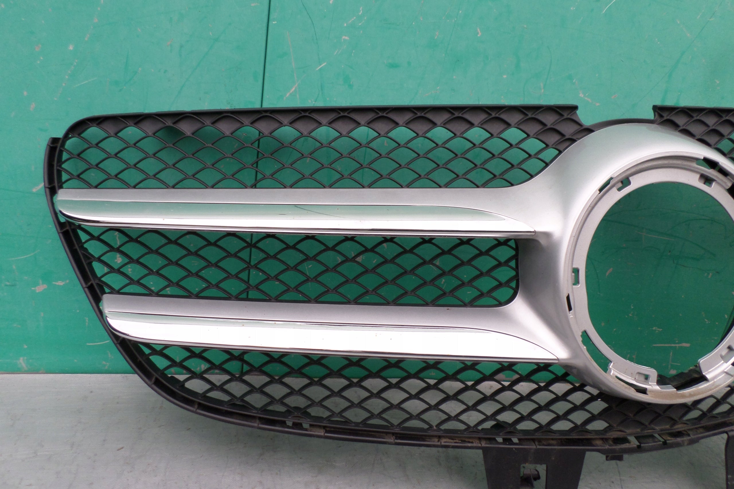 Kühlergrill Mercedes W447 FRONTGRILL A4478881700 Kühlergitter