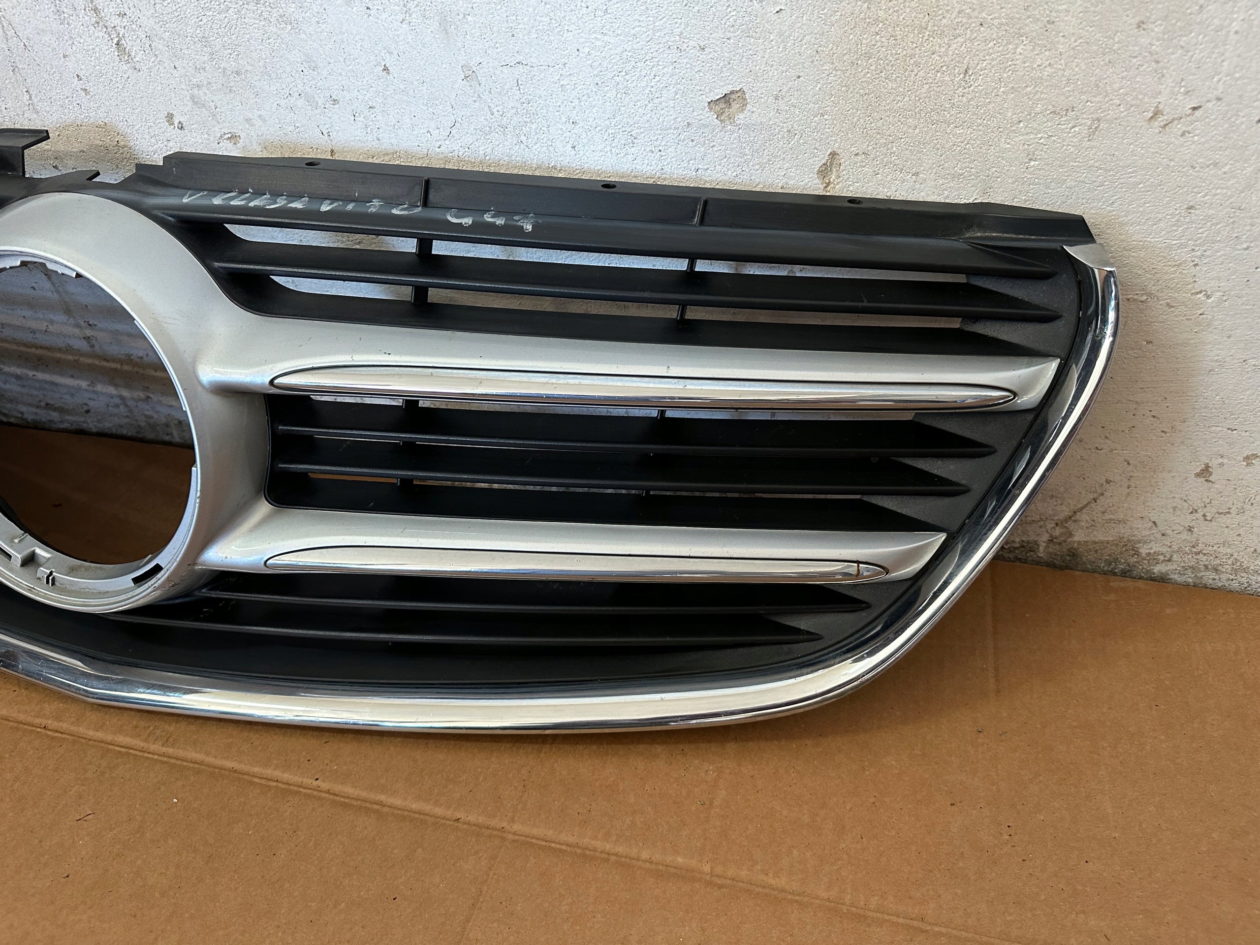 Kühlergrill Mercedes W447 FRONTGRILL A4478880123 Kühlergitter