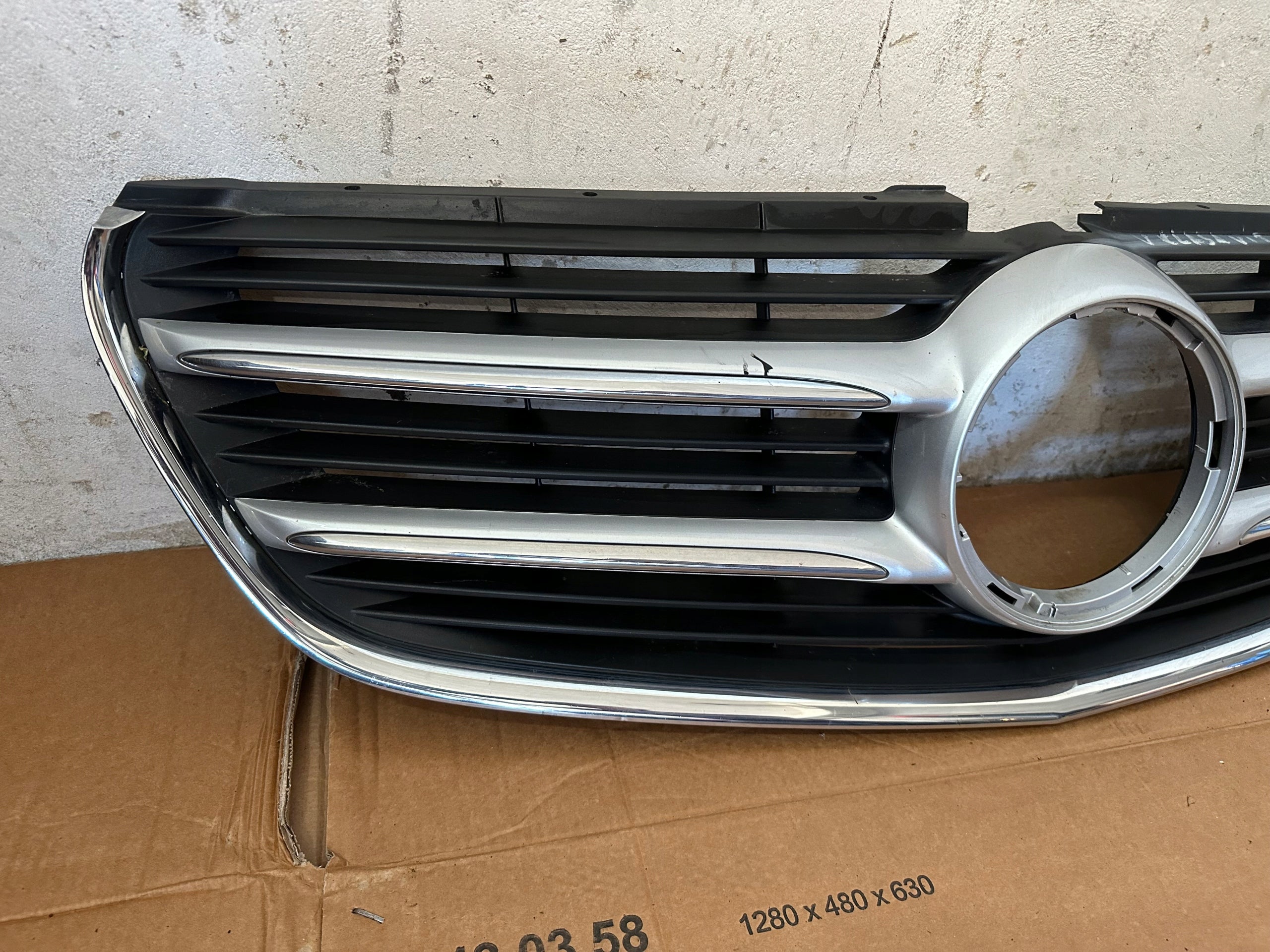 Kühlergrill Mercedes W447 FRONTGRILL A4478880123 Kühlergitter