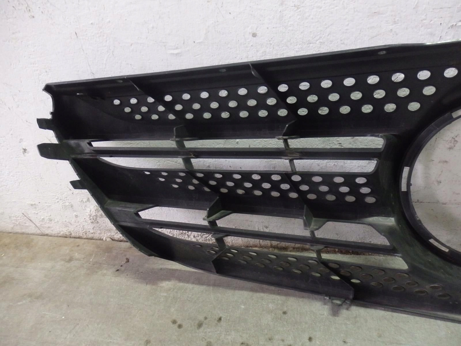 Kühlergrill Mercedes A447 W447 FRONTGRILL A4478800085 Kühlergitter