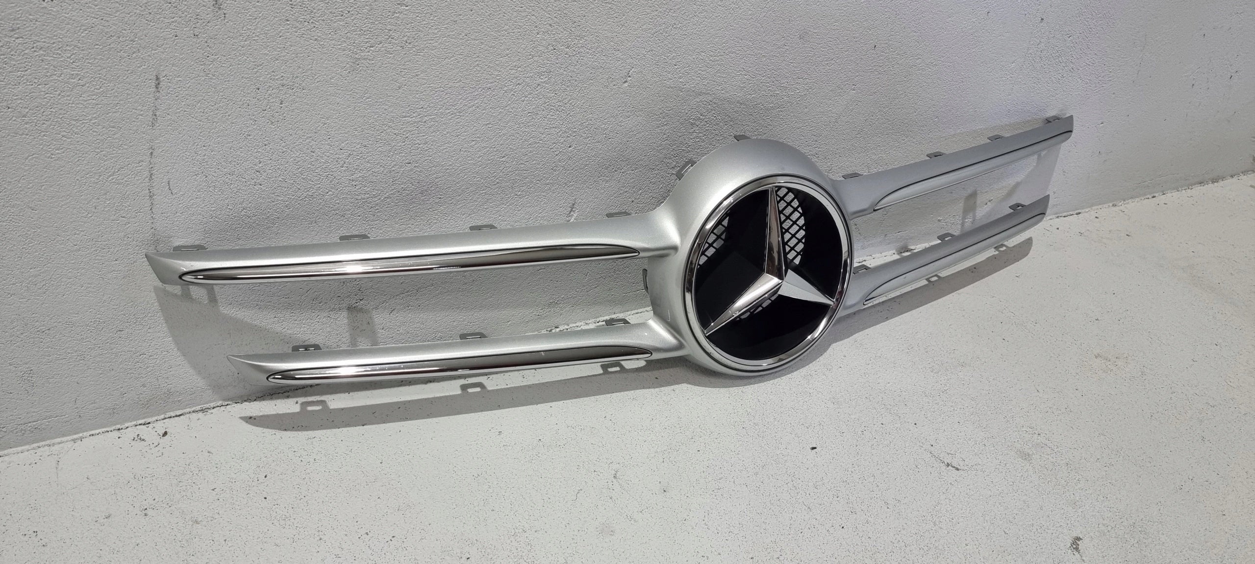 Kühlergrill Mercedes W447 FRONTGRILL A4478880051 Kühlergitter