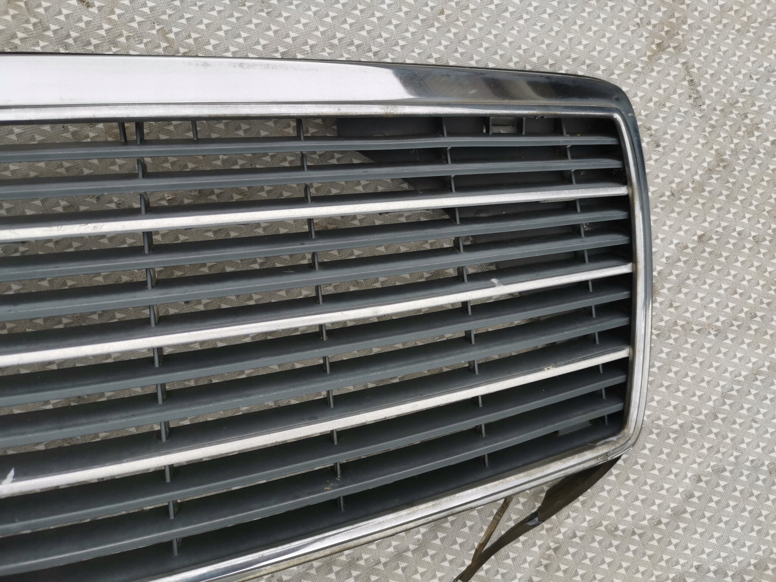 Kühlergrill Mercedes W140 FRONTGRILL A1401408881 Kühlergitter